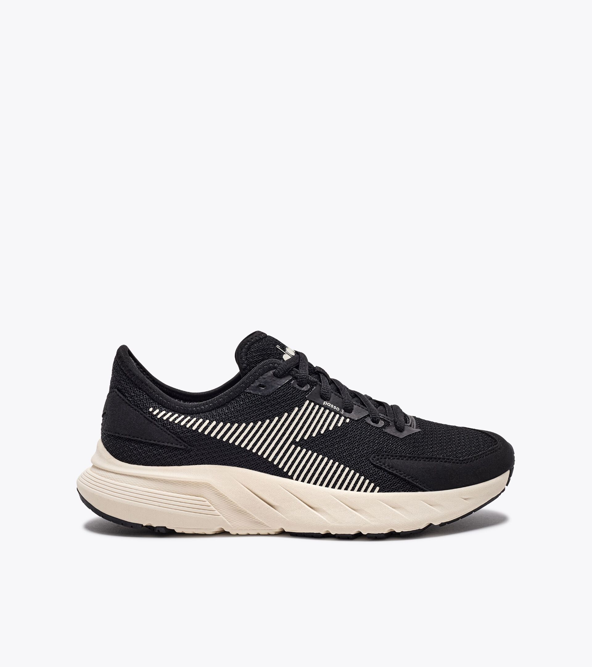 Running shoe - Women PASSO 3 W BLACK/WHISPER WHITE - Diadora