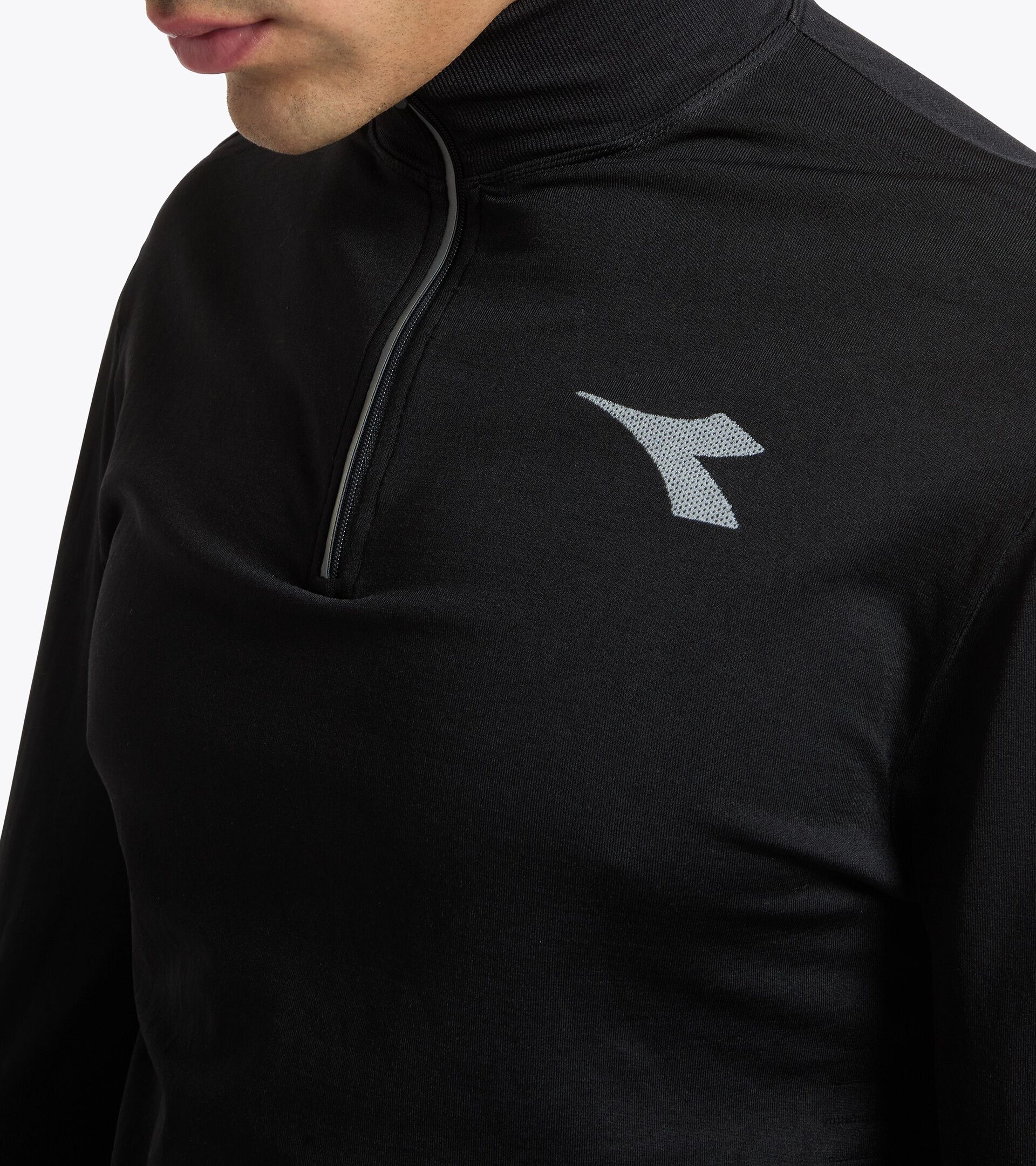 Long-Sleeve Thermoregulating Technical T-shirt - STRATOUNO Running - Men&rsquo;s LS T-SHIRT 1/2 ZIP STRATOUNO BLACK - Diadora