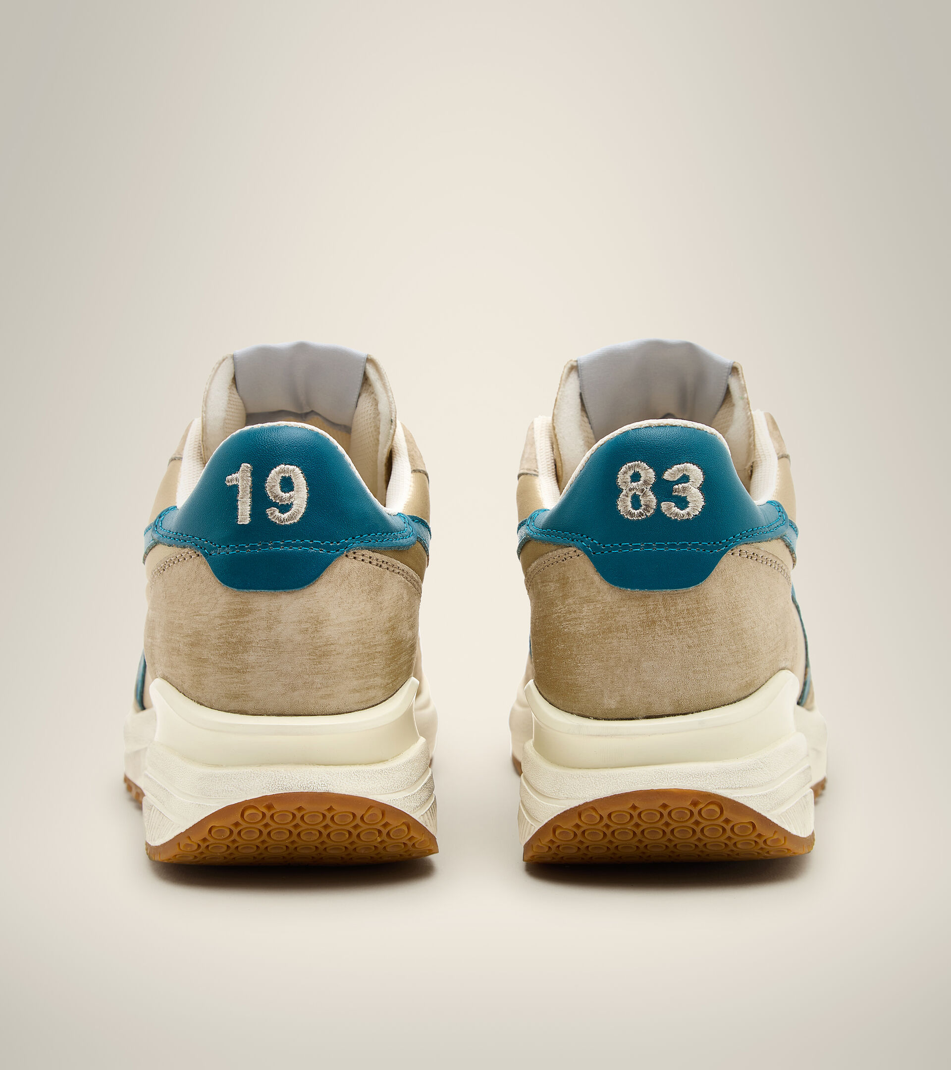 Heritage Shoe - Women VENUS SATIN BEIGE MOJAVE DESERT - Diadora