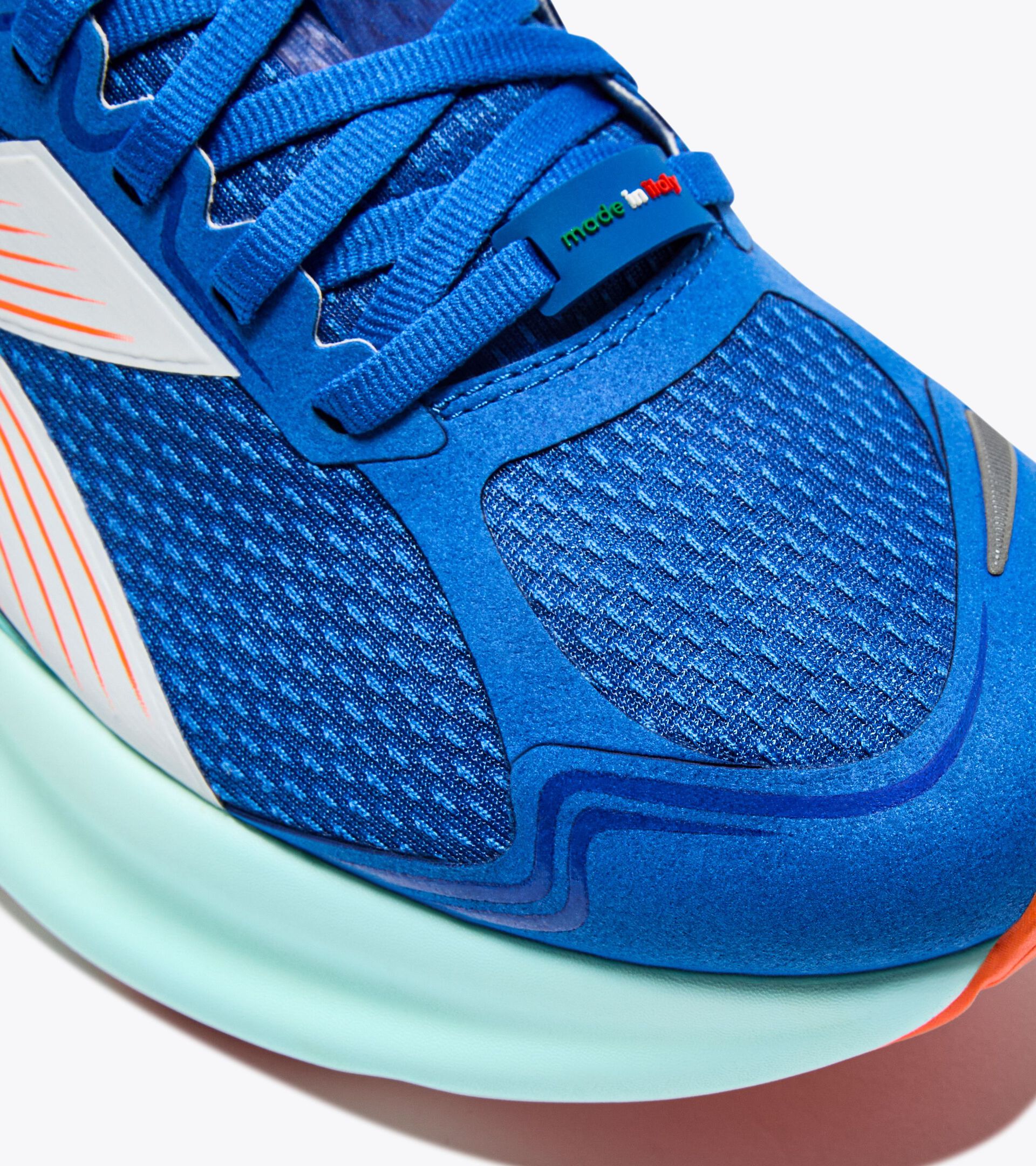 Made in Italy running shoe - Lightness and cushioning - All-Gender ATOMO STAR BLUE LAPIS/SPA RETREAT/WHITE - Diadora