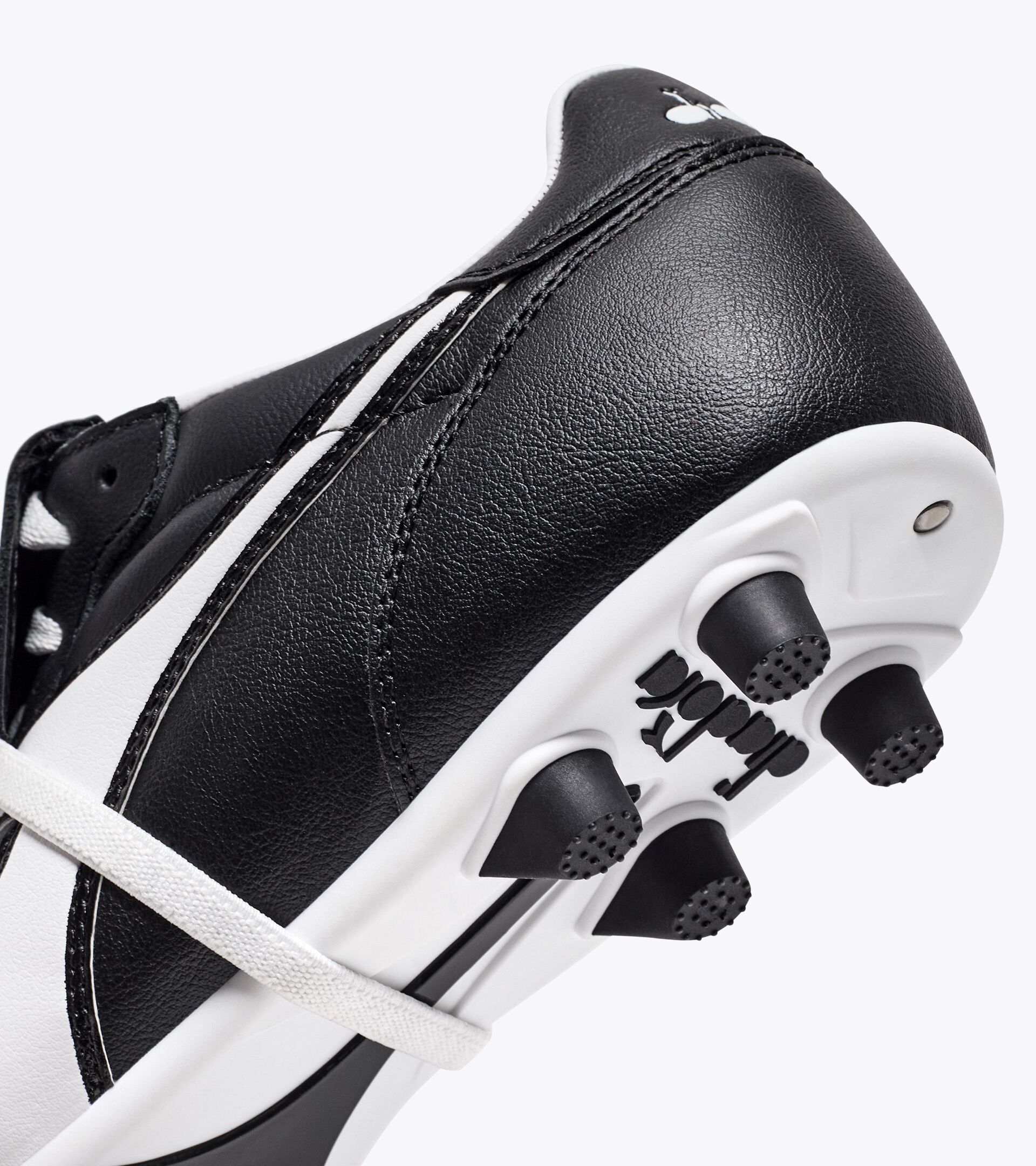 Calcio boots for firm ground - Men's BRASIL OG LT T MDPU BLACK /WHITE - Diadora