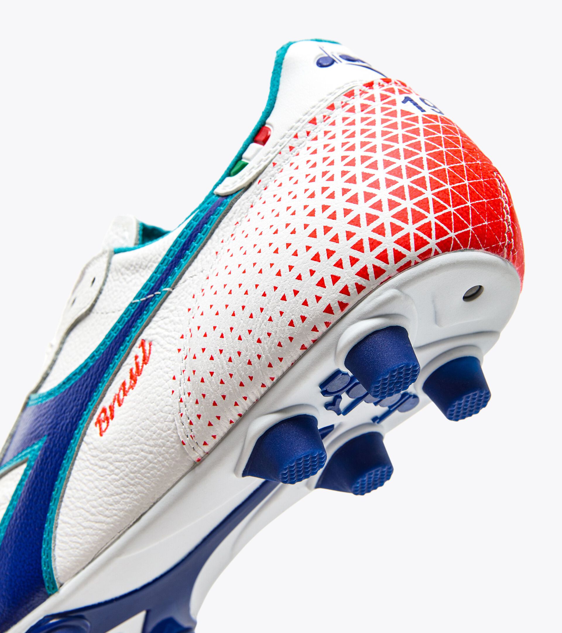 Calcio boots for firm grounds - Made in Italy - Gender Neutral BRASIL ITALY OG GR LT+  MDPU WHITE/NAVY - Diadora
