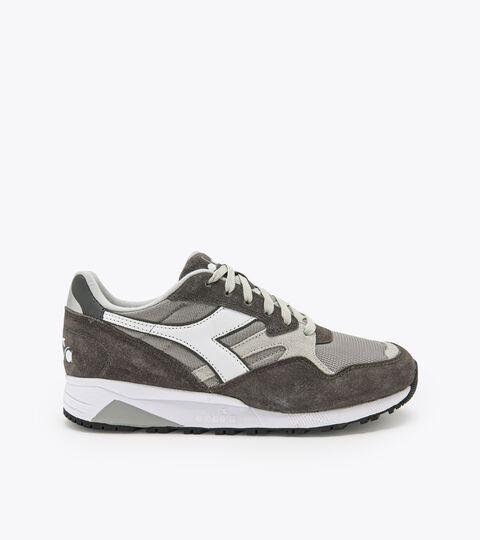 Sporty sneakers - Gender neutral N902 DARK GULL GRAY MELANGE - Diadora