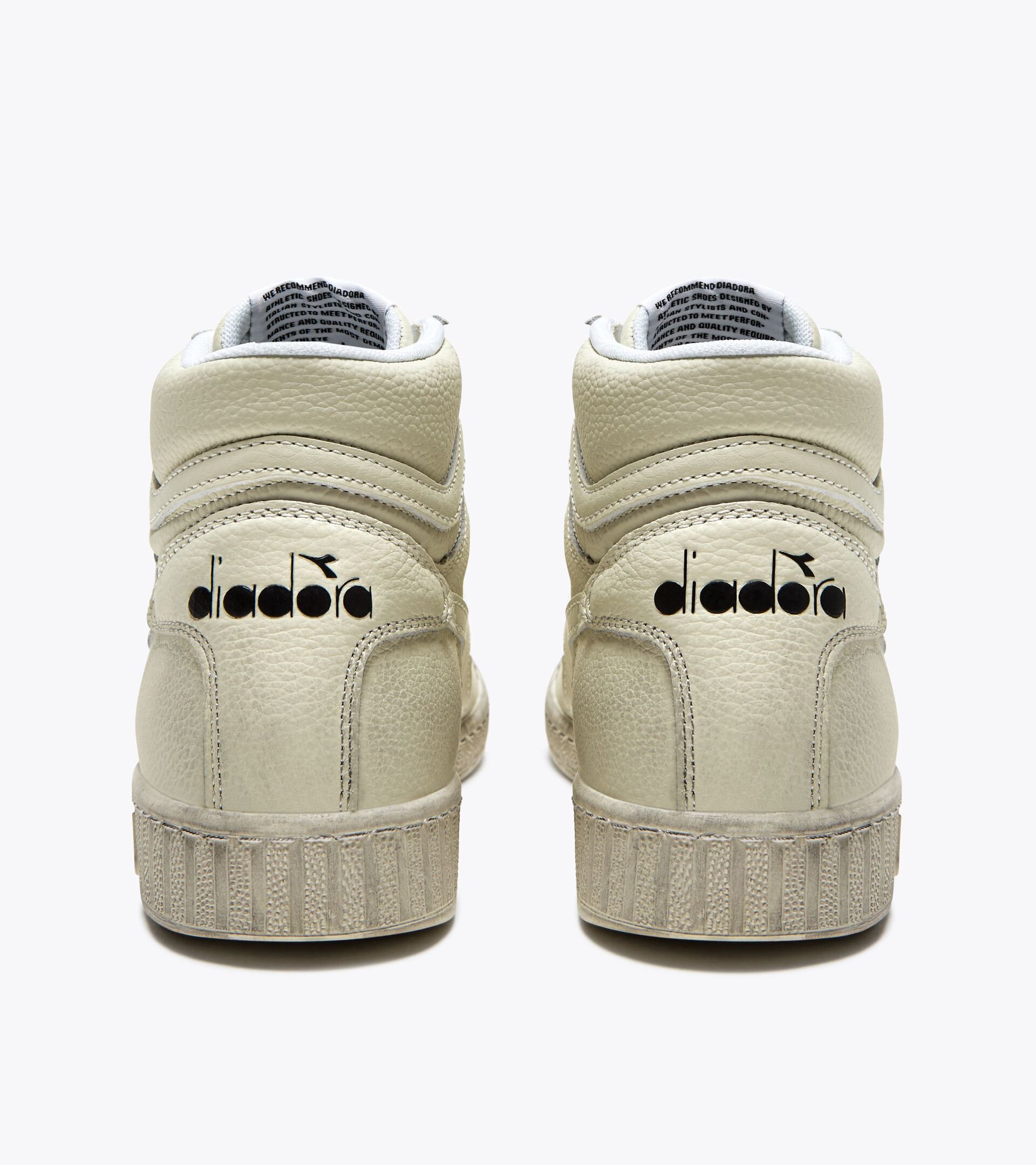 Sporty sneakers - All-Gender GAME L HIGH WAXED WHITE/WHITE/WHITE - Diadora