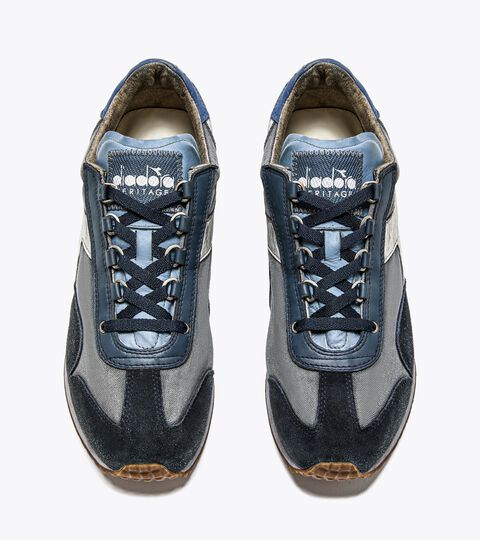 EQUIPE H DIRTY STONE WASH EVO, BLUE FOG Heritage shoe - Gender Neutral EQUIPE H DIRTY STONE WASH EVO BLUE FOG - Diadora