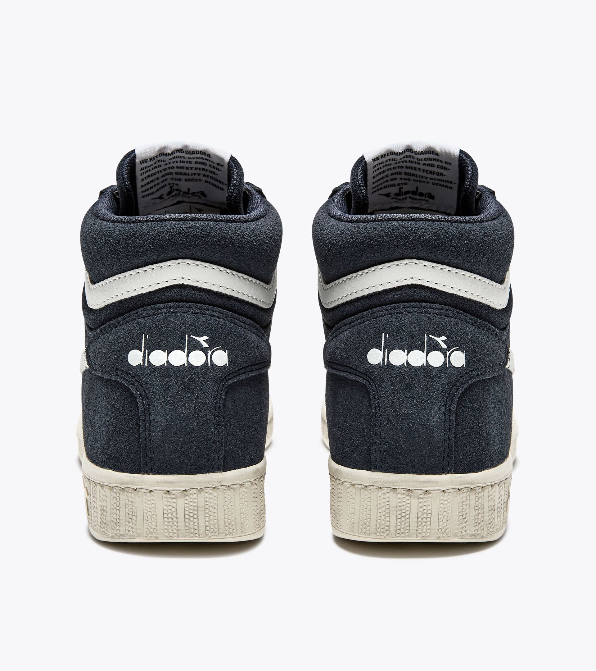 Sporty sneakers - All-Gender GAME L HIGH SUEDE WAXED BLUE DENIM - Diadora