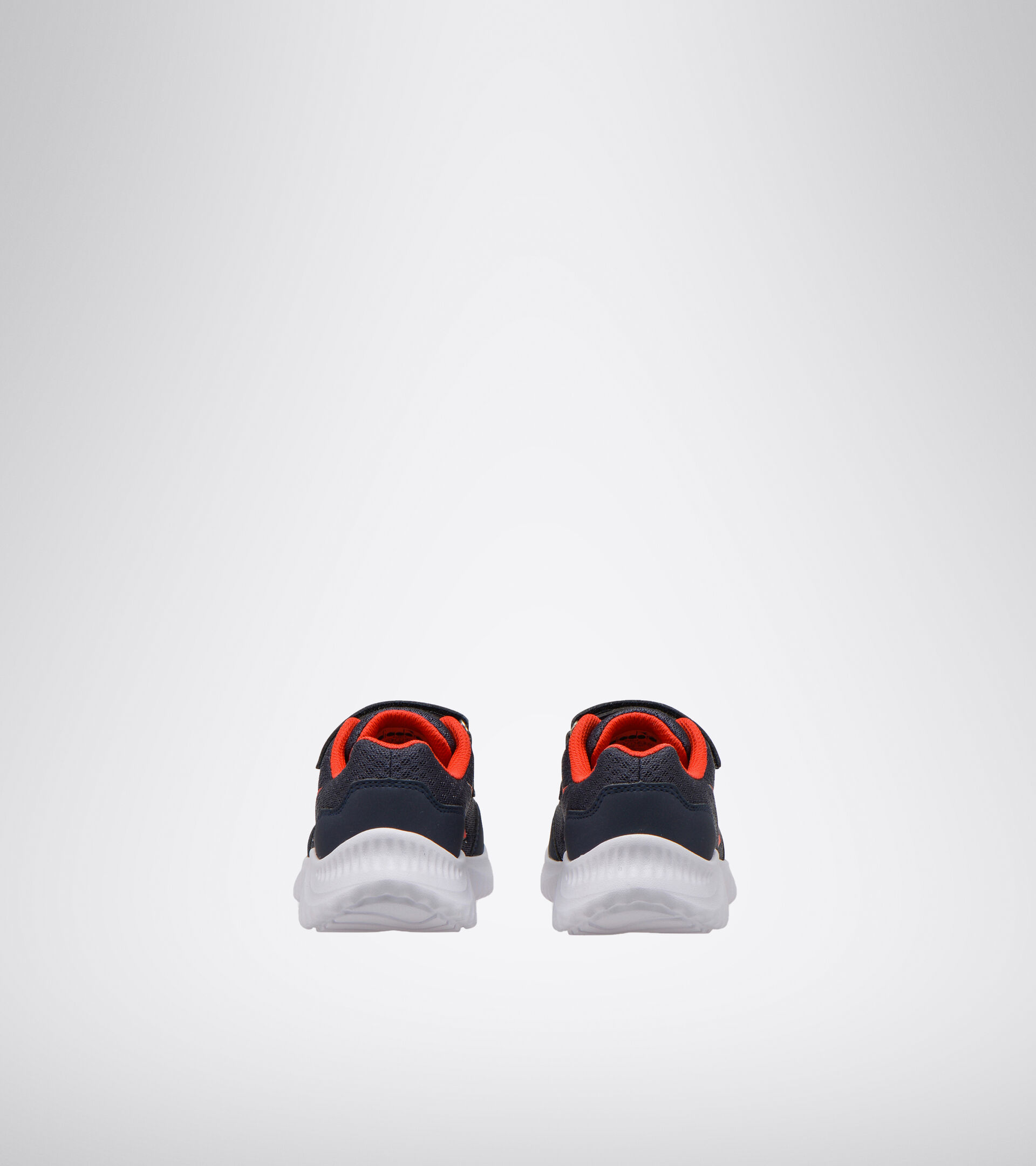 Footwear Sport BAMBINO ROBIN 2 JR V AZUL/ROJO (C7356) Diadora