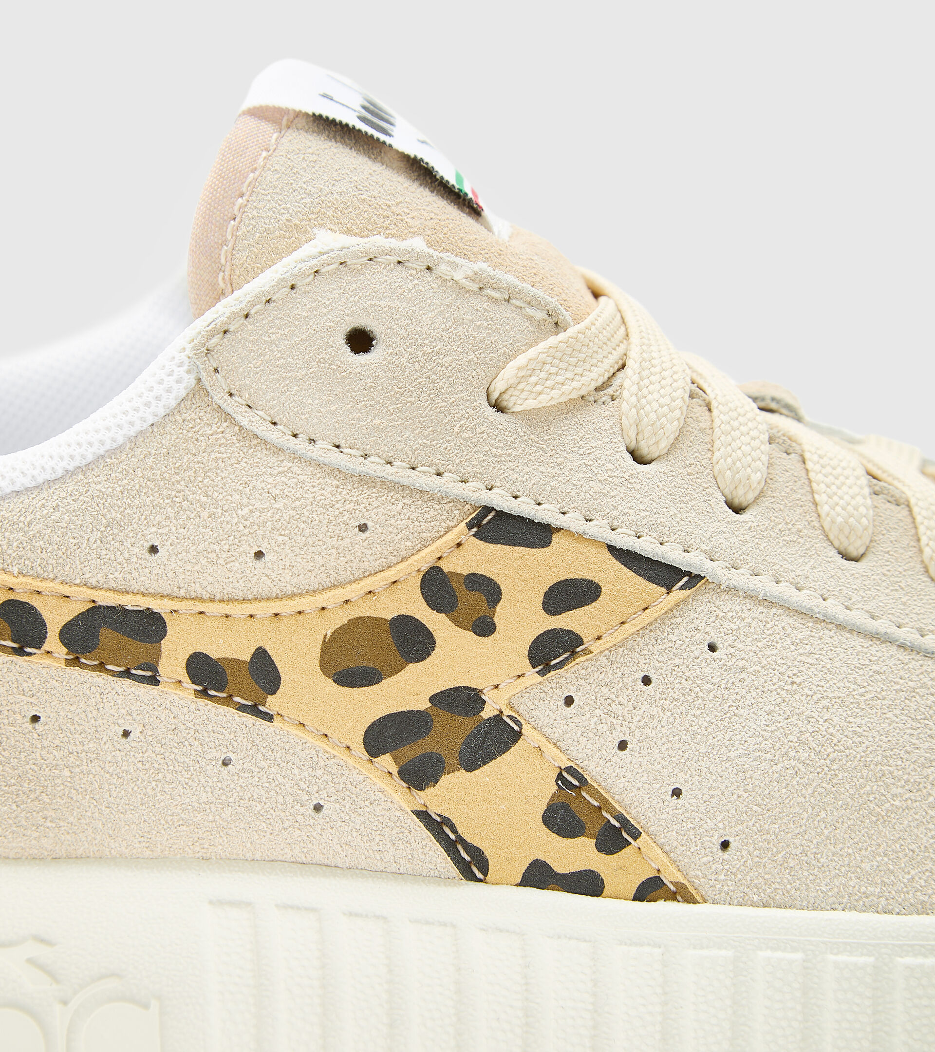 Sports shoes - Women GAME STEP SUEDE ANIMALIER WHITE/PARCHMENT - Diadora