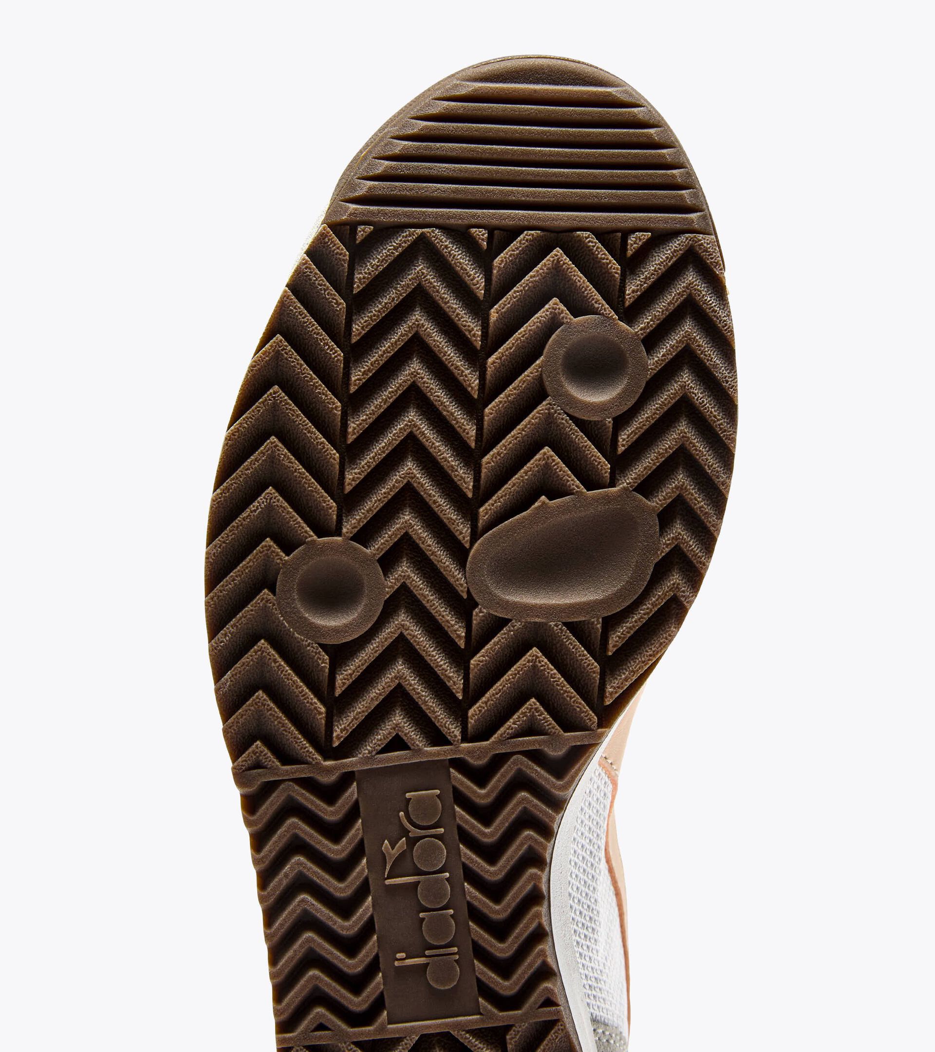 Sneaker aus Veloursleder mit niedrigem Profil - F&uuml;r alle Geschlechter CROSS RS PASTEL ABBRONZ./VD SUCCESSO - Diadora