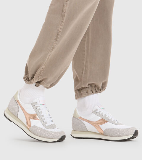 KOALA ICONA GLOSSY WN, BLANC/CUIVRE Chaussures de sport - Femme KOALA ICONA GLOSSY WN BLANC/CUIVRE - Diadora