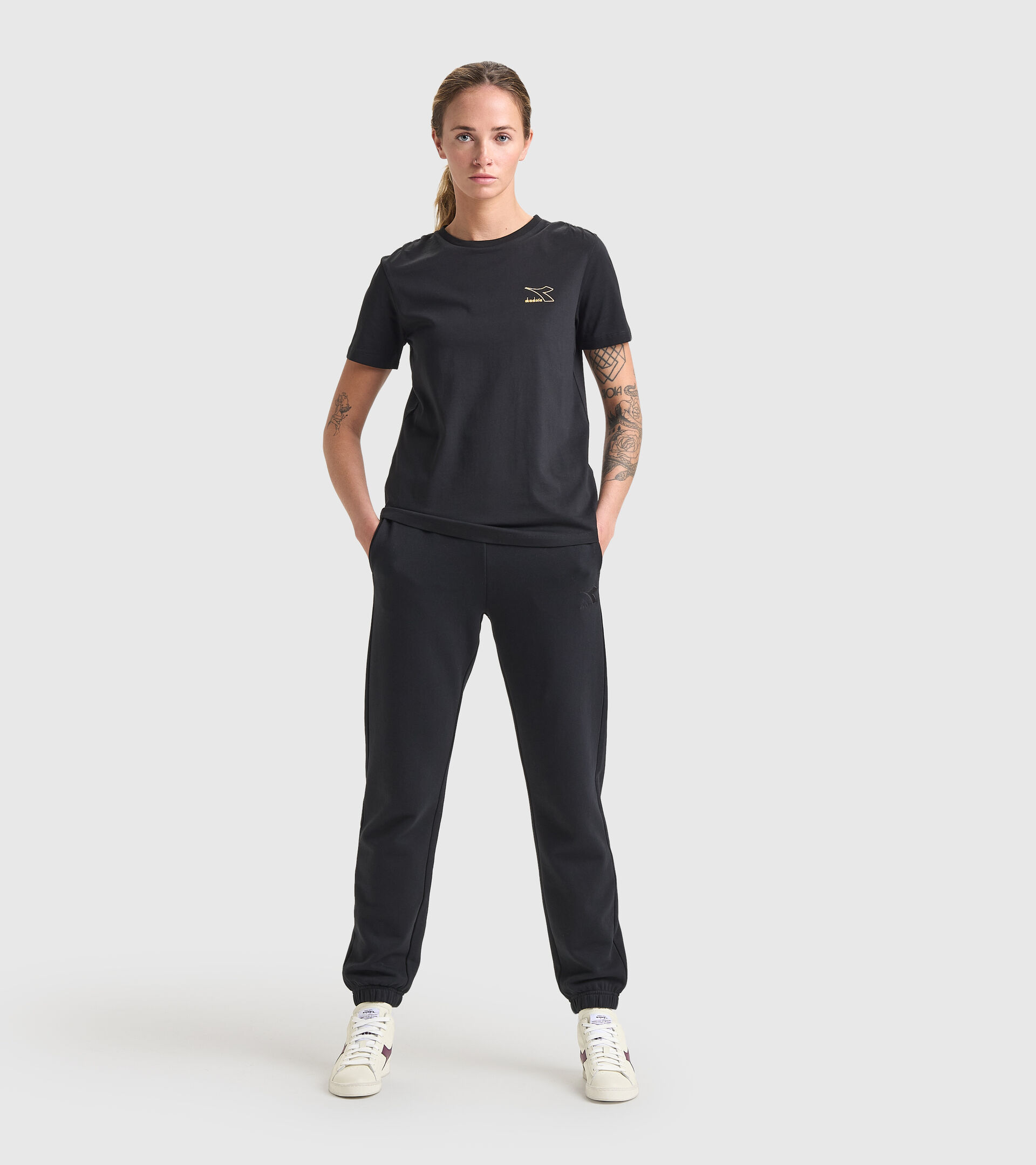 Sports T-shirt - Women L.T-SHIRT SS FLOUNCE BLACK - Diadora