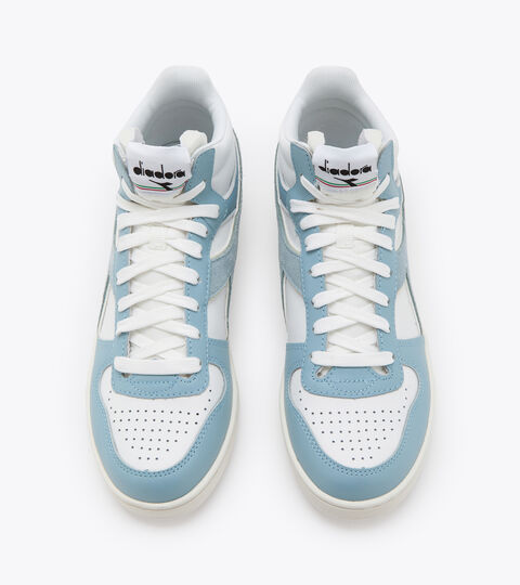 MAGIC BASKET DEMI LEATHER WN, OMPHALODES Chaussures de sport - Femme
MAGIC BASKET DEMI LEATHER WN OMPHALODES - Diadora