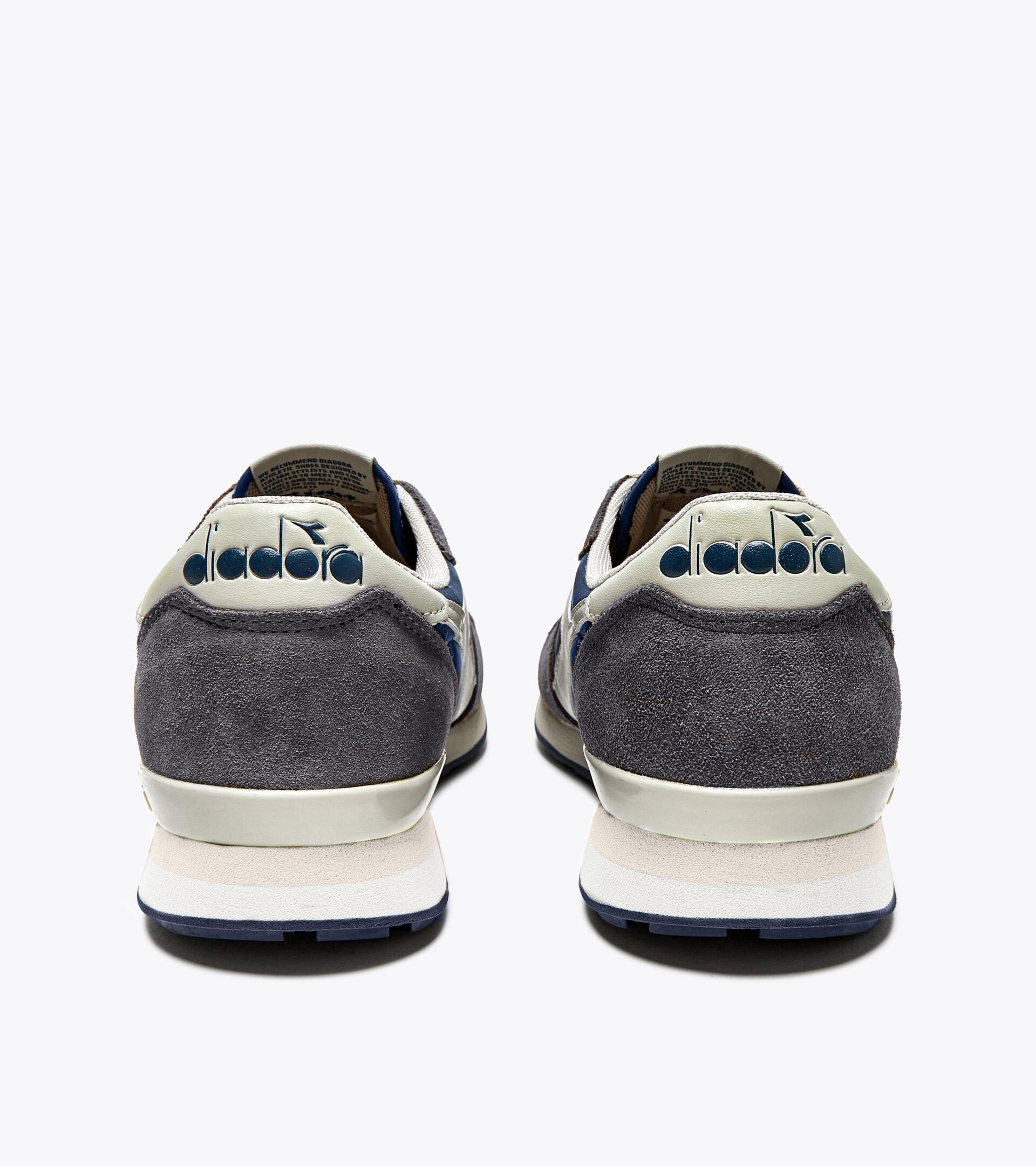 Sporty sneakers - Gender neutral CAMARO INSIGNIA BLUE/GRAY PELICAN - Diadora
