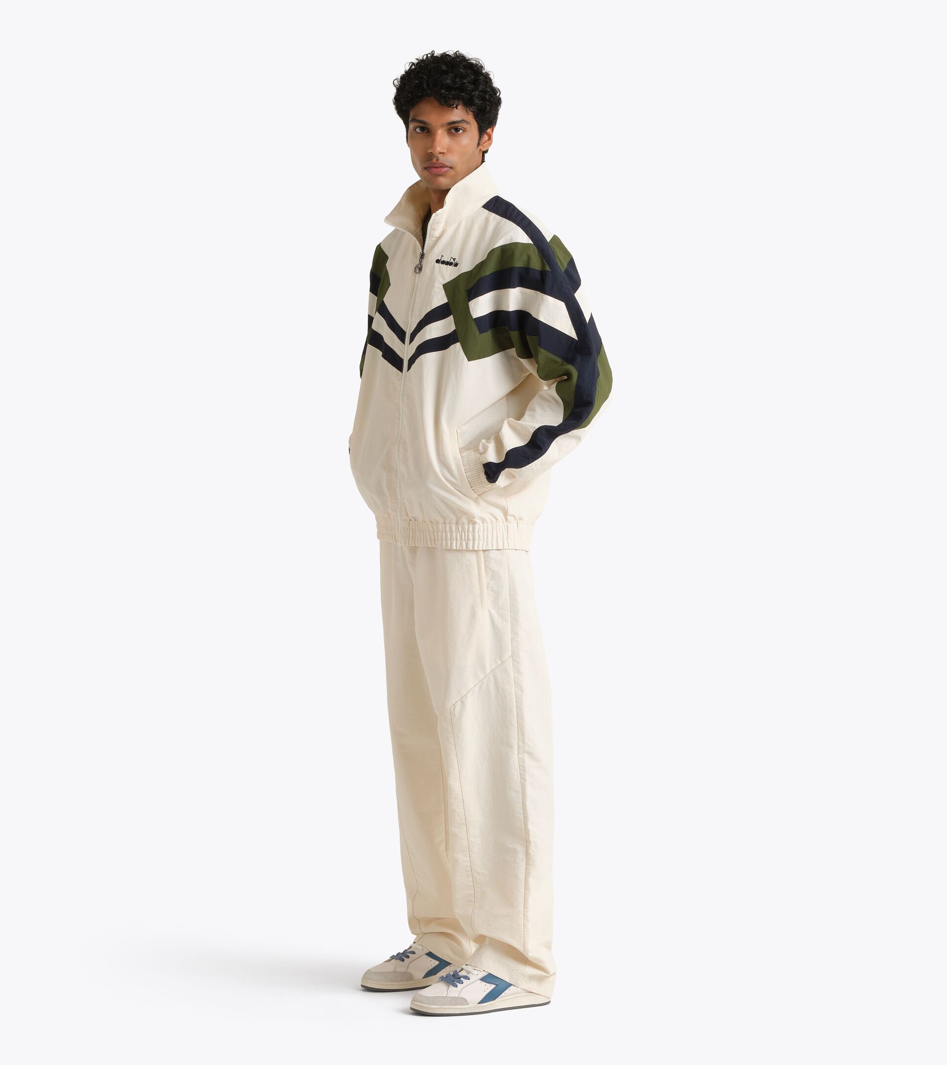 Legacy Track Jacket - All-gender
 TRACK JACKET LEGACY WHITE ALYSSUM - Diadora