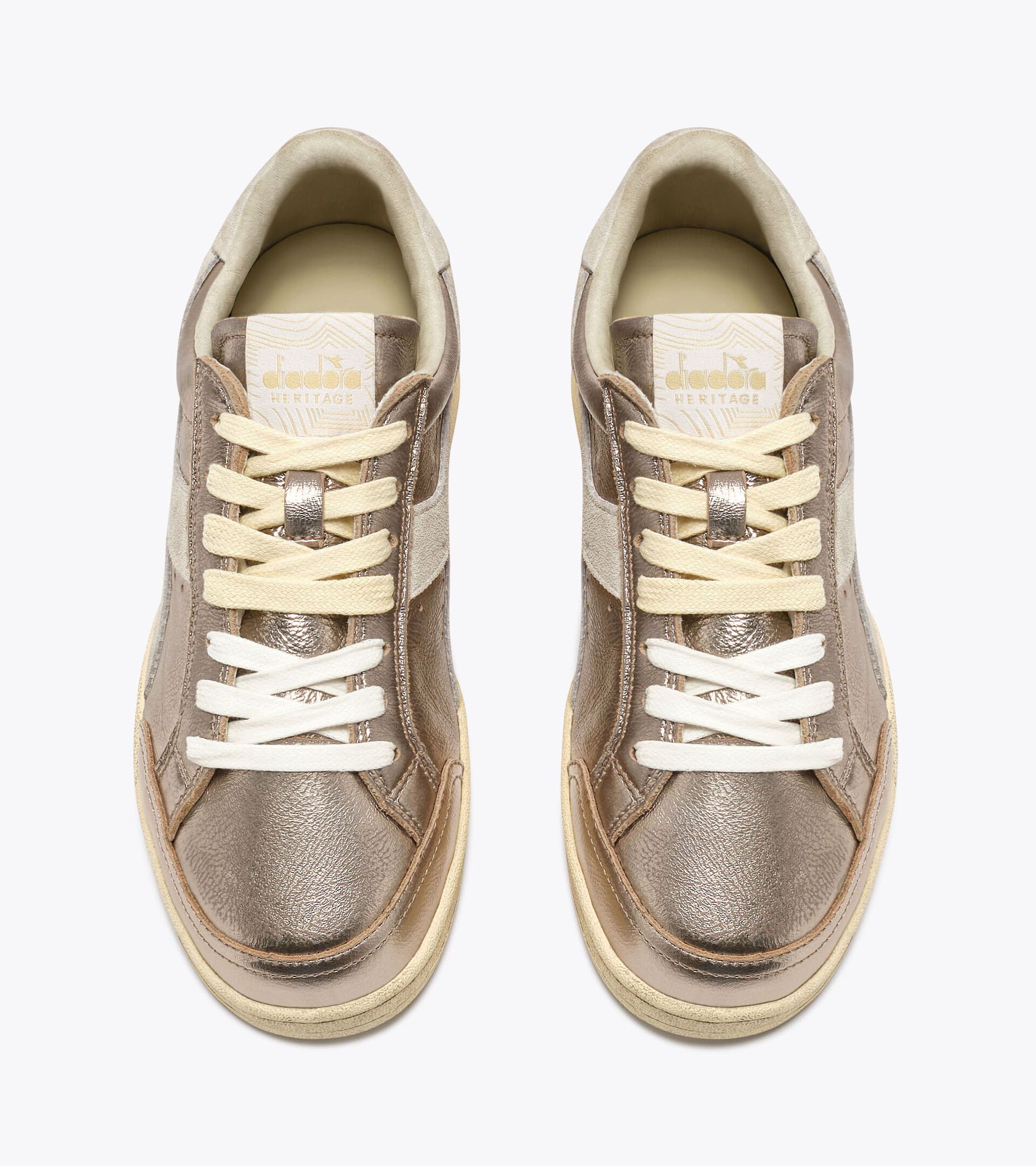 Heritage sneaker made from leather - All-gender
 PRESTIGE METAL USED BEIGE/WHITE - Diadora