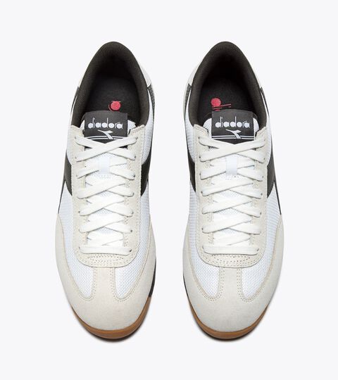 Low-profile suede sneaker - All-gender CROSS WHITE/BLACK BELUGA - Diadora