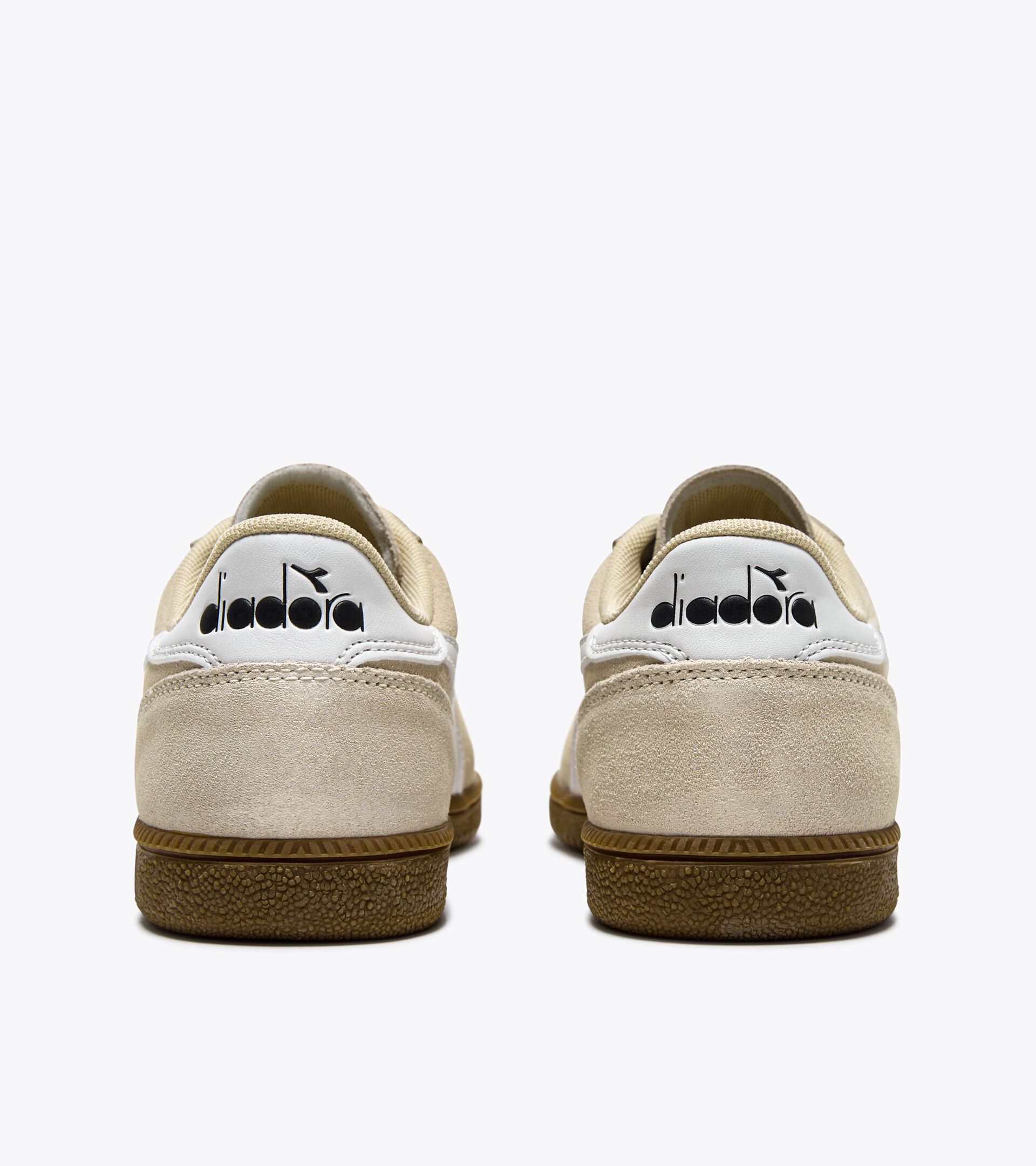 Leather sneakers - All-Gender
 TOKYO PARCHMENT - Diadora