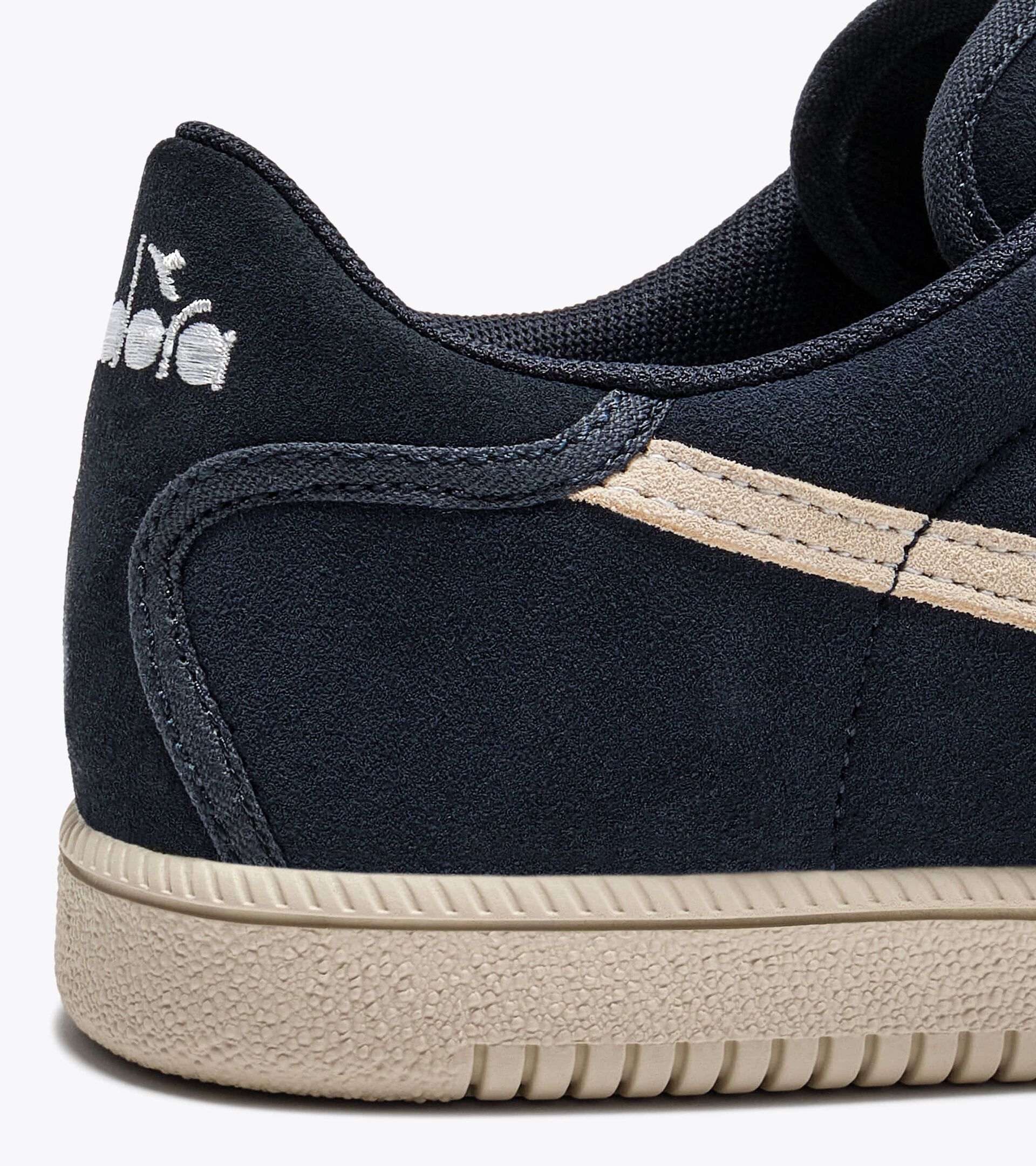 Suede Leather Sneakers - Retro Running - All gender TRAINER SUEDE SEA STORM - Diadora