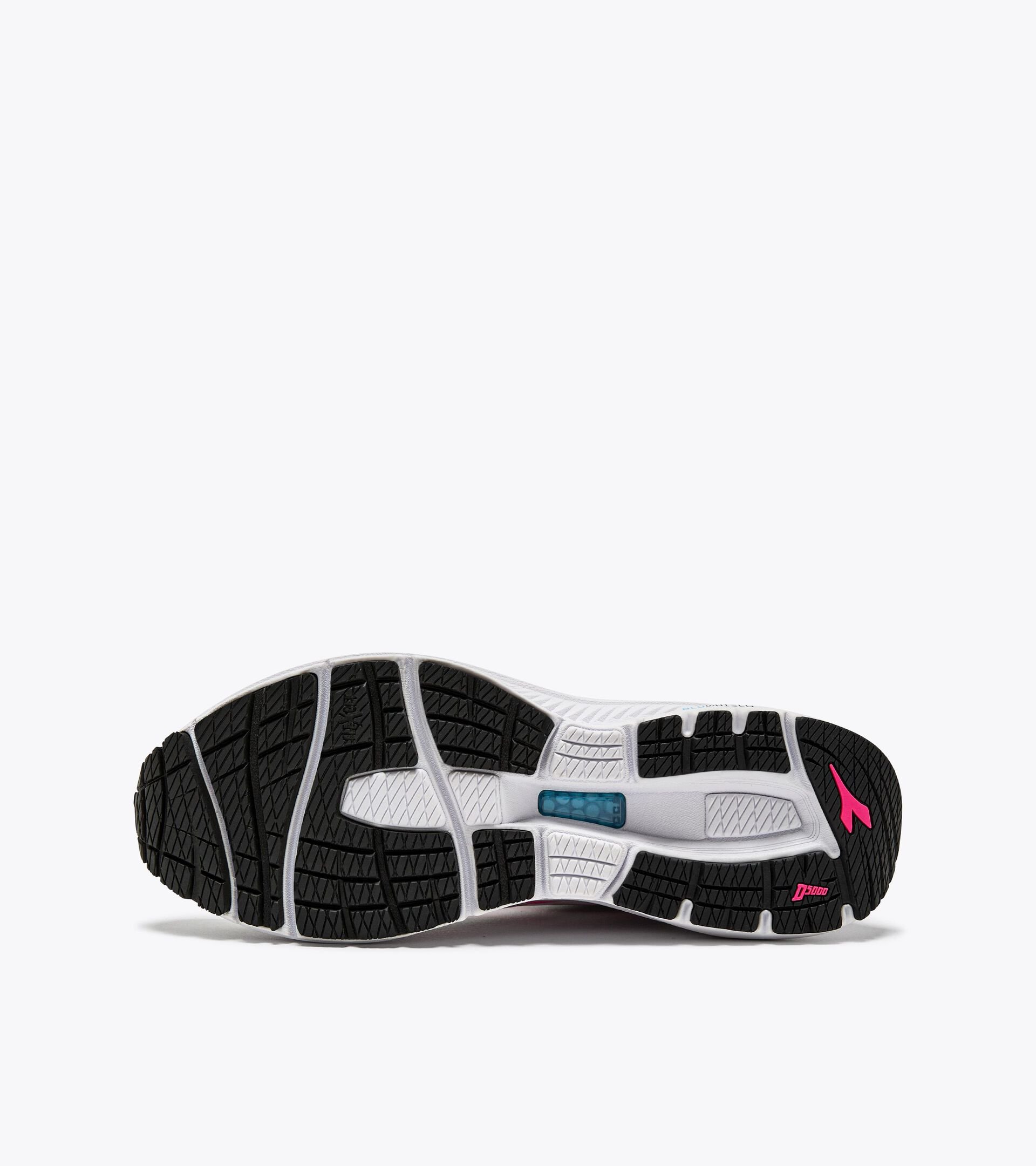 Scarpa da running - Cushioning e protezione - Donna
 MYTHOS BLUSHIELD 9 VORTICE W ARGENTO DD/ROSA FLUO - Diadora