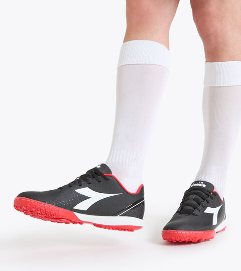 PICHICHI 5 TFR, BLACK/WHITE/MILANO RED Futsal boot - Specific outsole for synthetic/hard grounds PICHICHI 5 TFR BLACK/WHITE/MILANO RED - Diadora