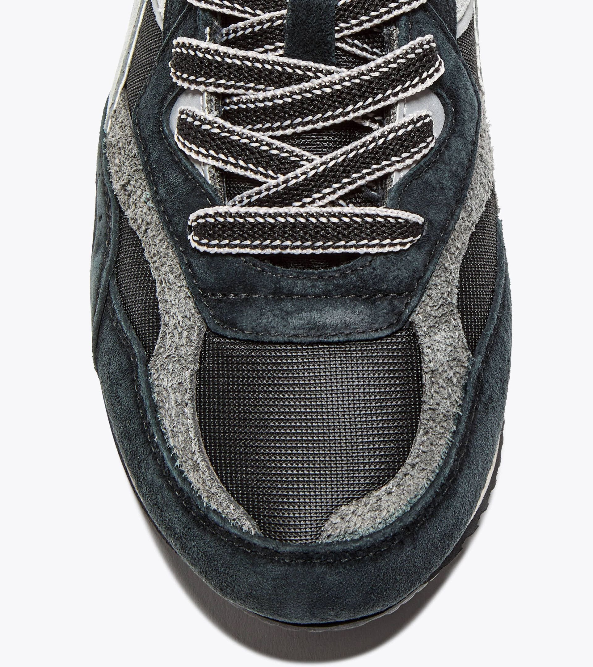 Low-profile Heritage sneaker - All-gender EQUIPE REVENGE USED BLACK - Diadora