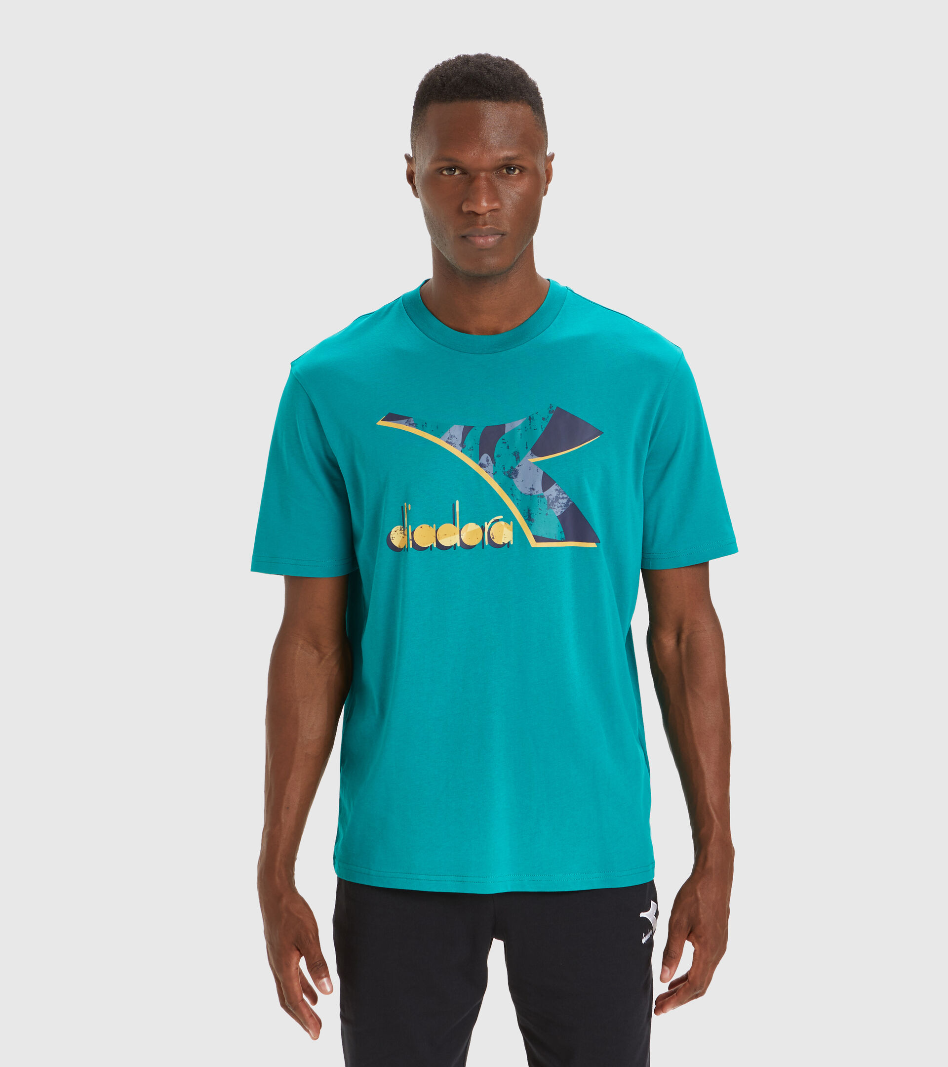 T-shirt - Men T-SHIRT SS SHIELD GREEN SHADOW - Diadora