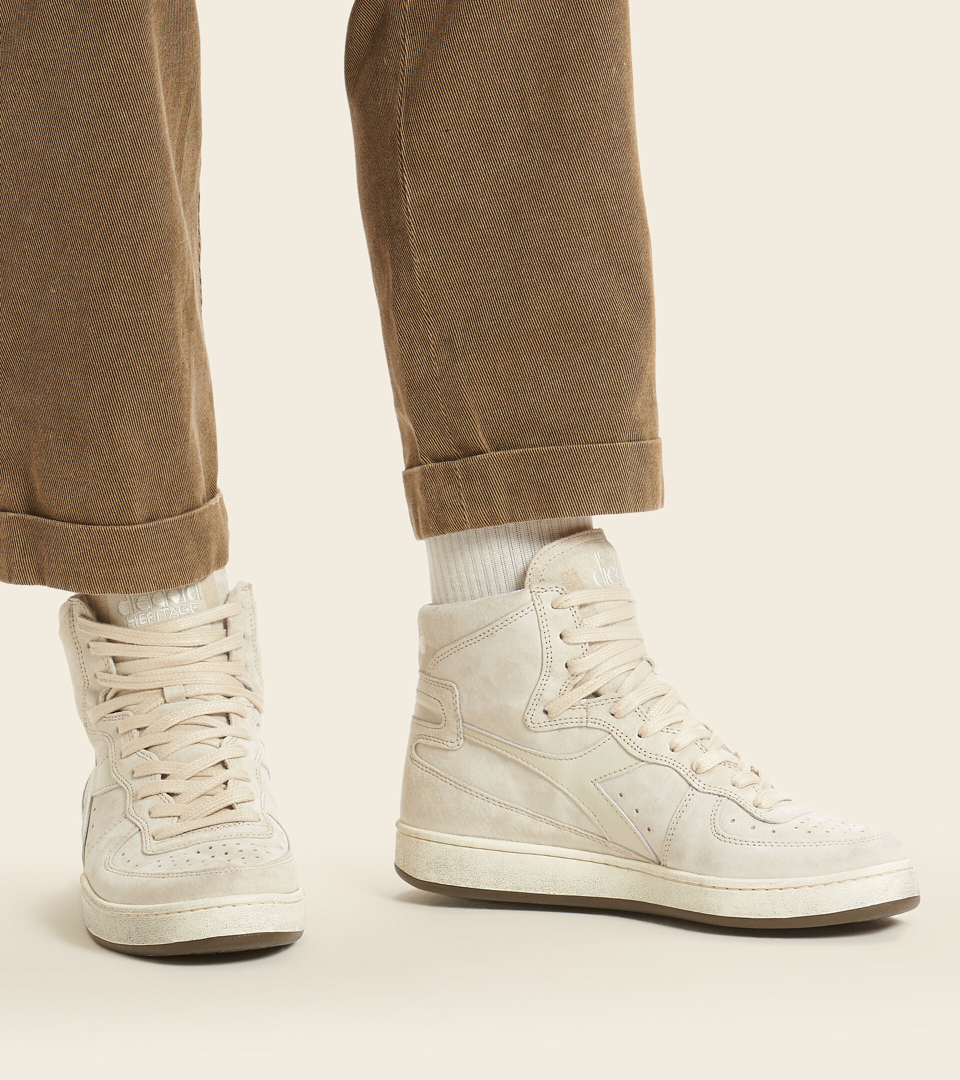 Footwear Heritage UNISEX MI BASKET SUEDE USED NIEBLA Diadora