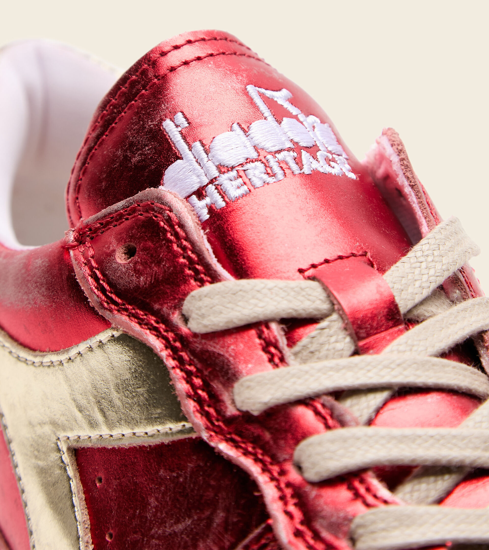 Heritage shoe - Unisex MI BASKET LOW METALLIC USED WN CARMINE RED - Diadora
