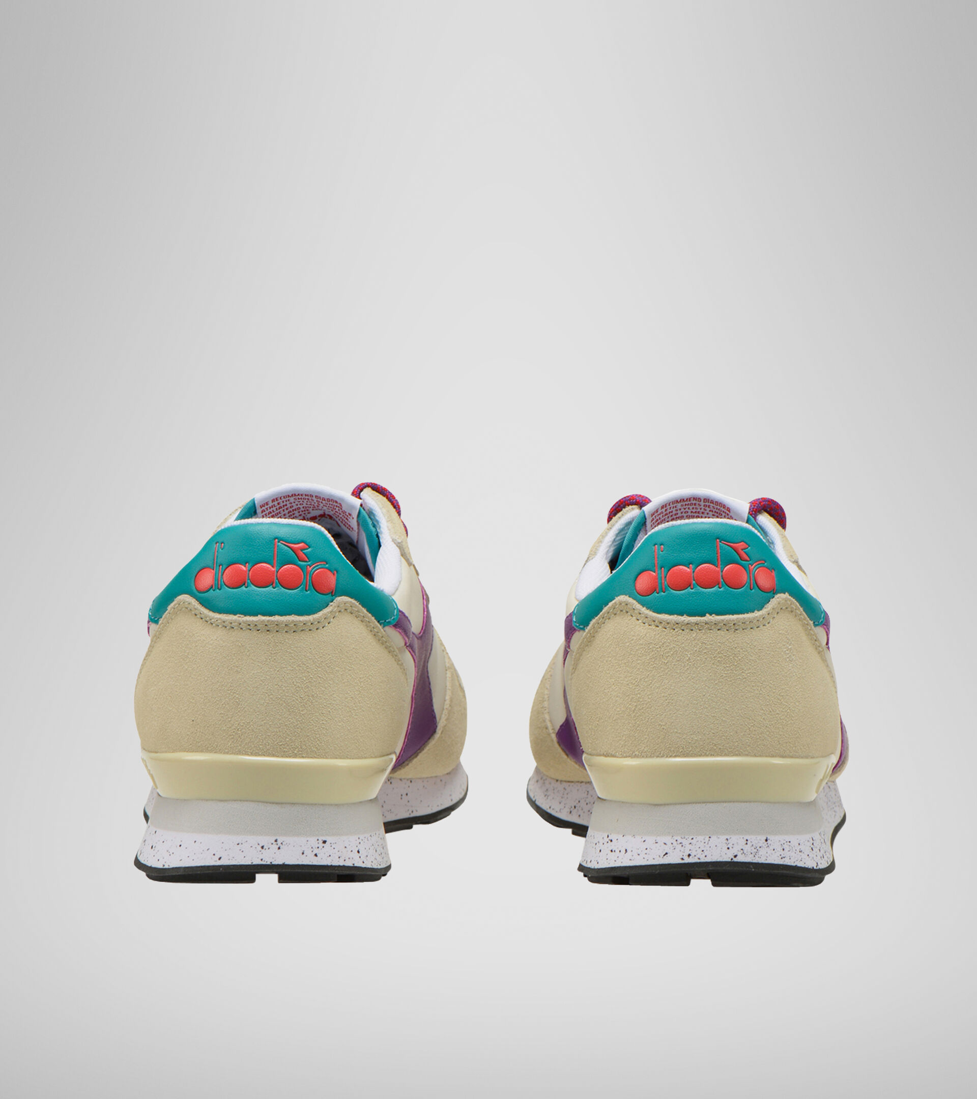 Footwear Sportswear UNISEX CAMARO OUTDOOR BLANCA OSTRA Diadora