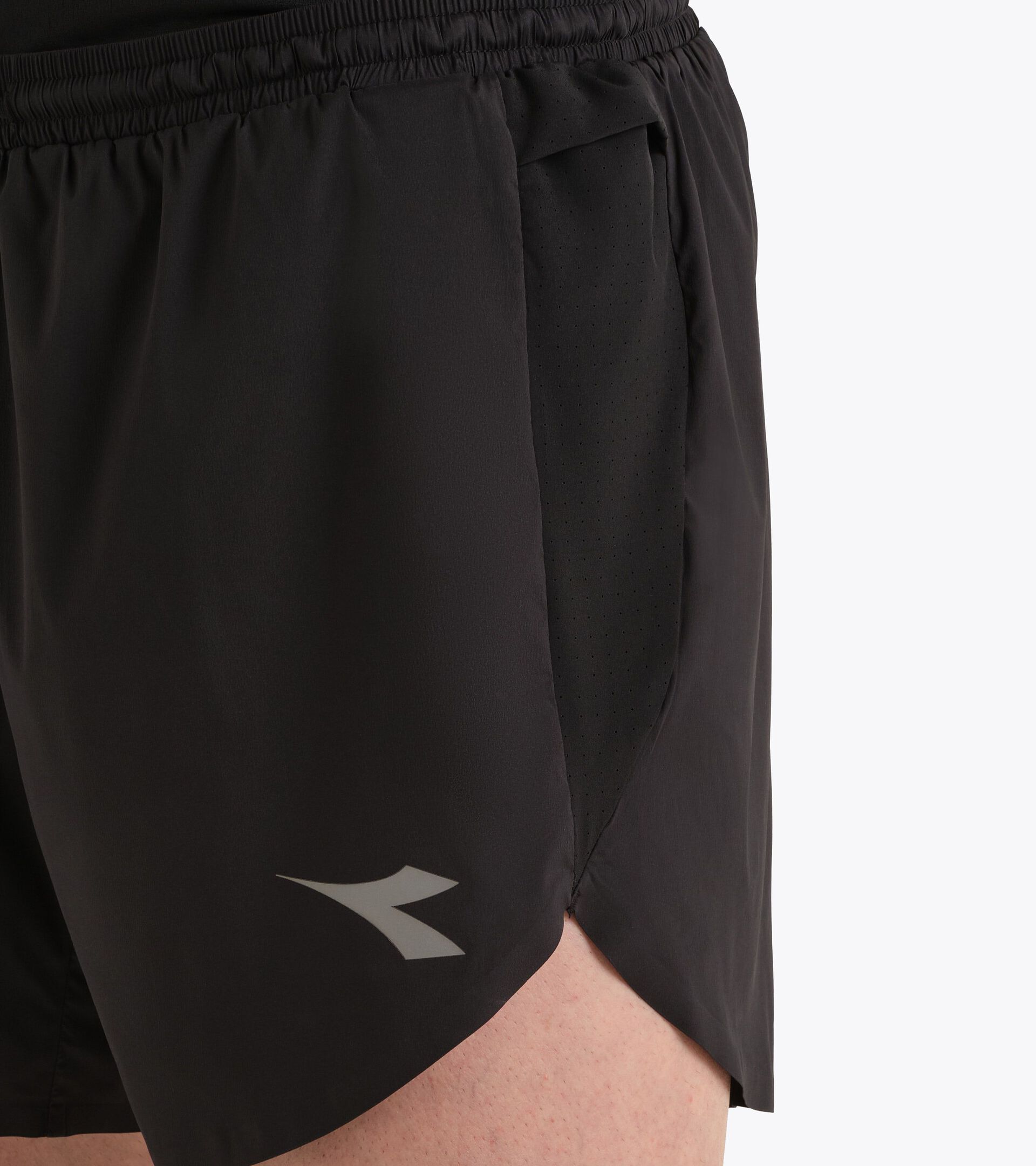 Pantalones cortos 5&rsquo;&rsquo; FIBRAZERO  - Running - Hombre SHORTS 5 SUPER LIGHT FIBRAZERO NEGRO - Diadora