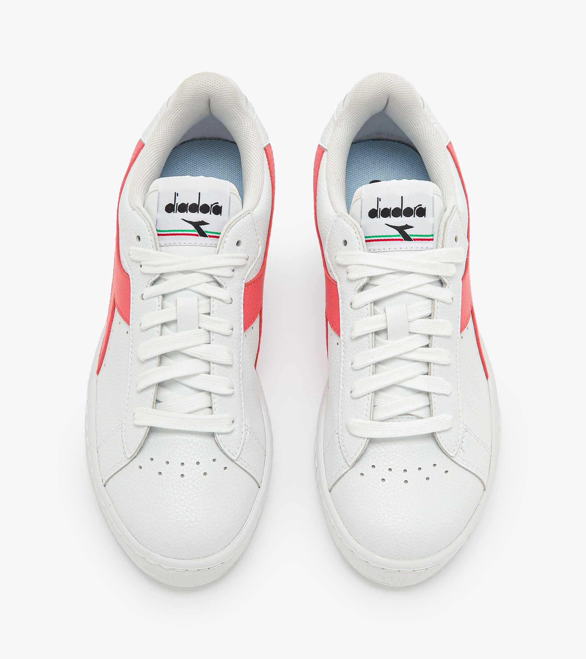 Sporty sneakers - Unisex GAME L LOW 2030 DUBARRY/WHITE - Diadora