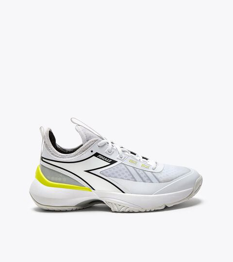 Tennis shoes for hard surfaces or clay courts - Women FINALE W AG WHITE/SILVER/EVENING PRIMROSE - Diadora