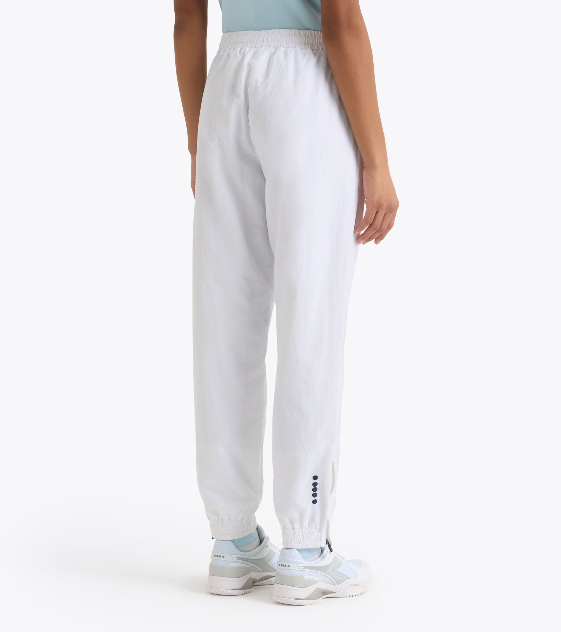 Tennis Jacket made of taslan - Competition - All-Gender
 U. TRACK PANTS ICON OPTICAL WHITE - Diadora