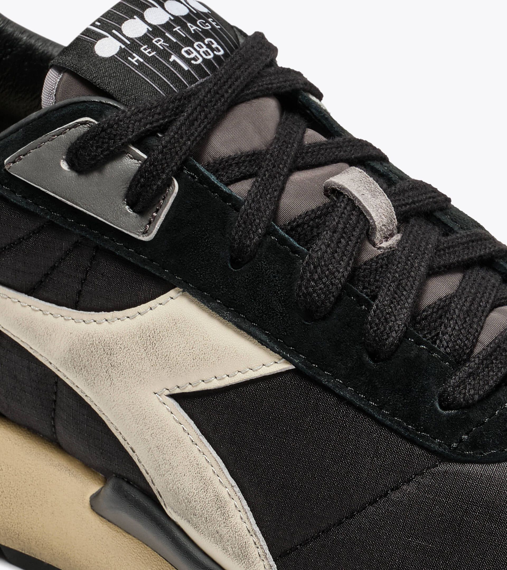 Heritage Leather Sneakers - Women&rsquo;s
 MERCURY ELITE SPRINT SW BLACK/WHITE PRISTINE - Diadora