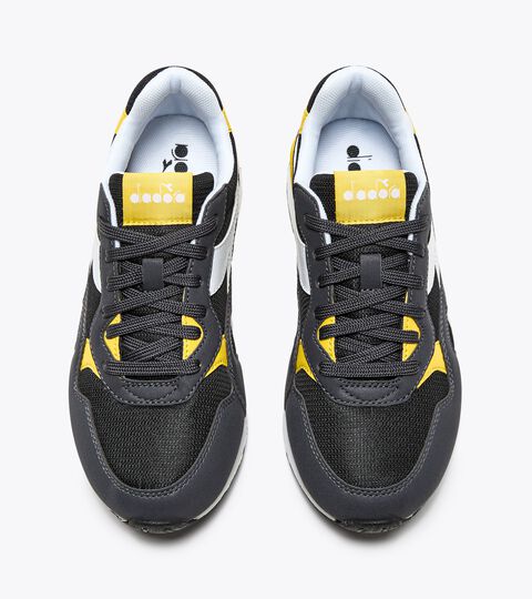 N.92 GS, NERO/CEDRO Chaussures de sport - Jeunes 8-16 ans N.92 GS NERO/CEDRO - Diadora
