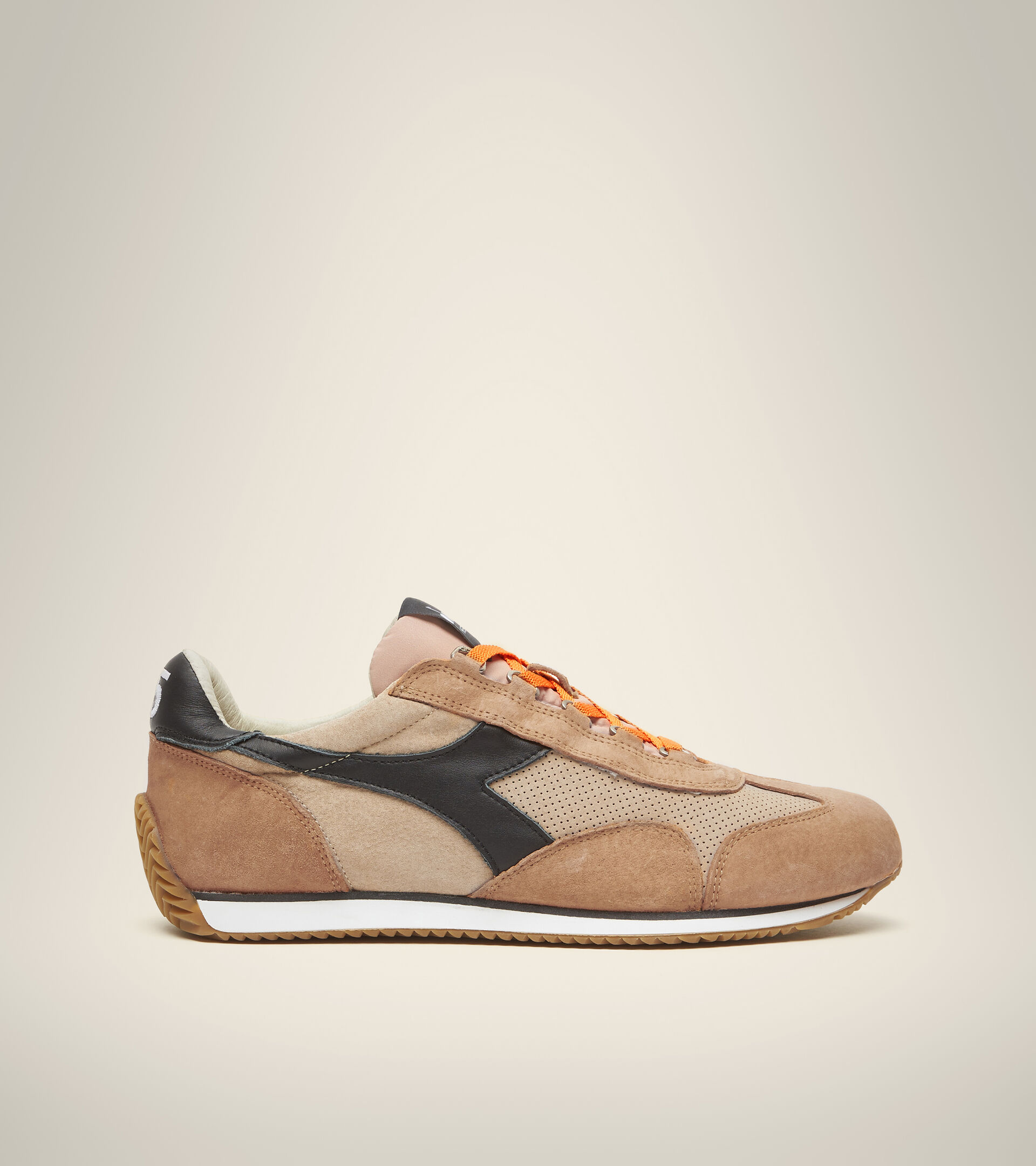 Footwear Heritage UNISEX EQUIPE SUEDE SW BEIGE FOSCHIA DESERTO Diadora