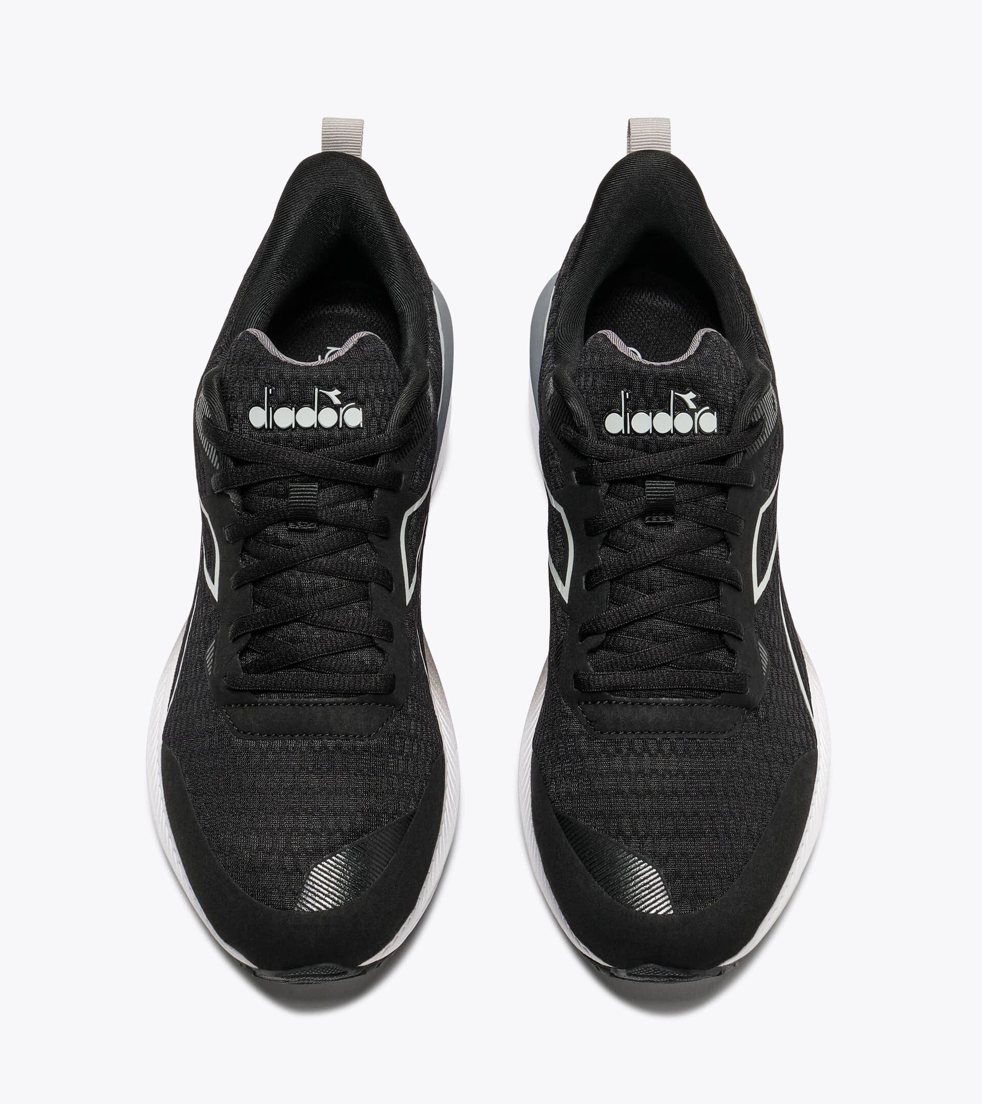 Chaussures de running neutre&sect;Homme STRADA 3 NERO/ARGENTO/BIANCO OTTICO - Diadora