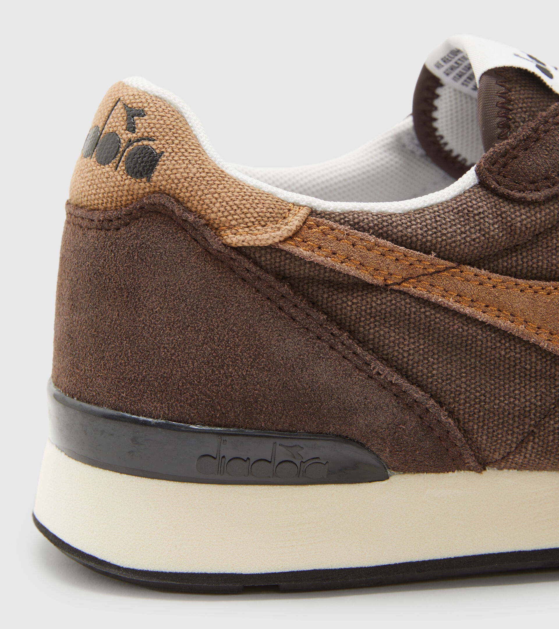 Sports shoes - Unisex CAMARO SUEDE JAVA/BEAVER FUR - Diadora