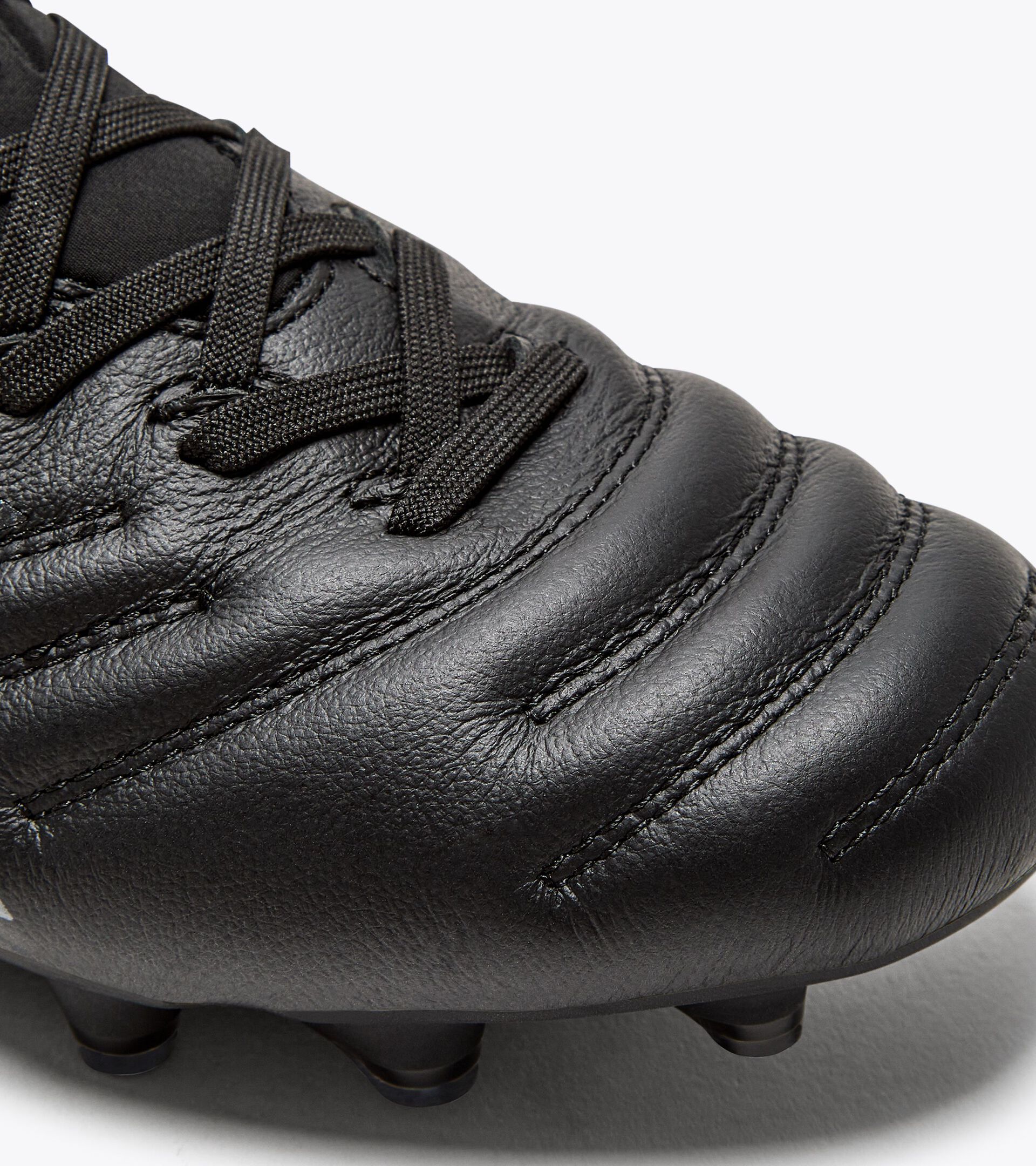 Botas de fútbol para terrenos compactos BRASIL ELITE TECH LPX NEGRO - Diadora