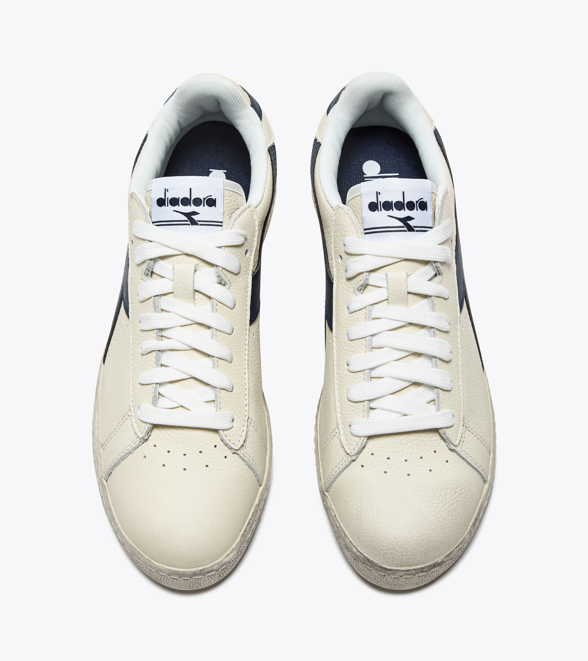 Sporty sneakers - Unisex GAME L LOW WAXED WHITE/BLUE CASPIAN SEA - Diadora