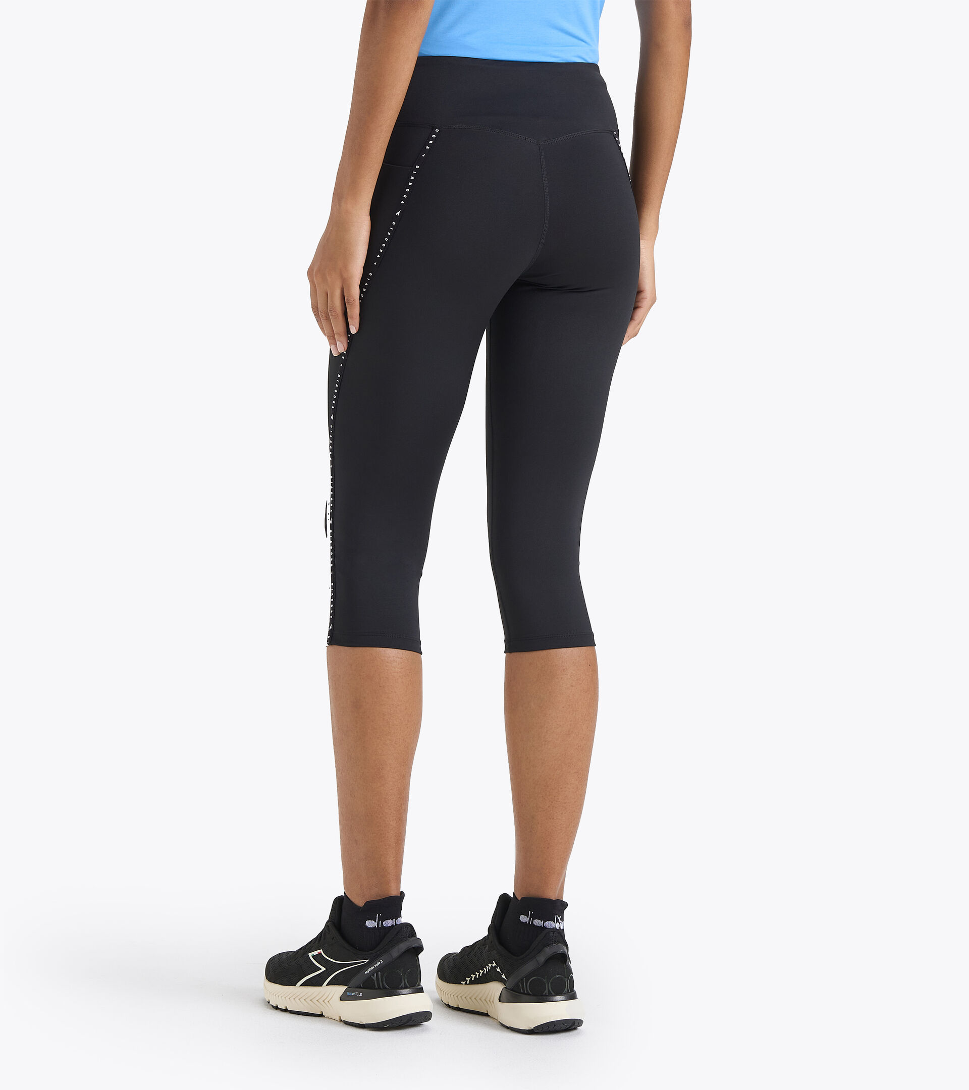 L. 3/4 TIGHTS BE ONE POCKETS Running shorts - Women - Diadora