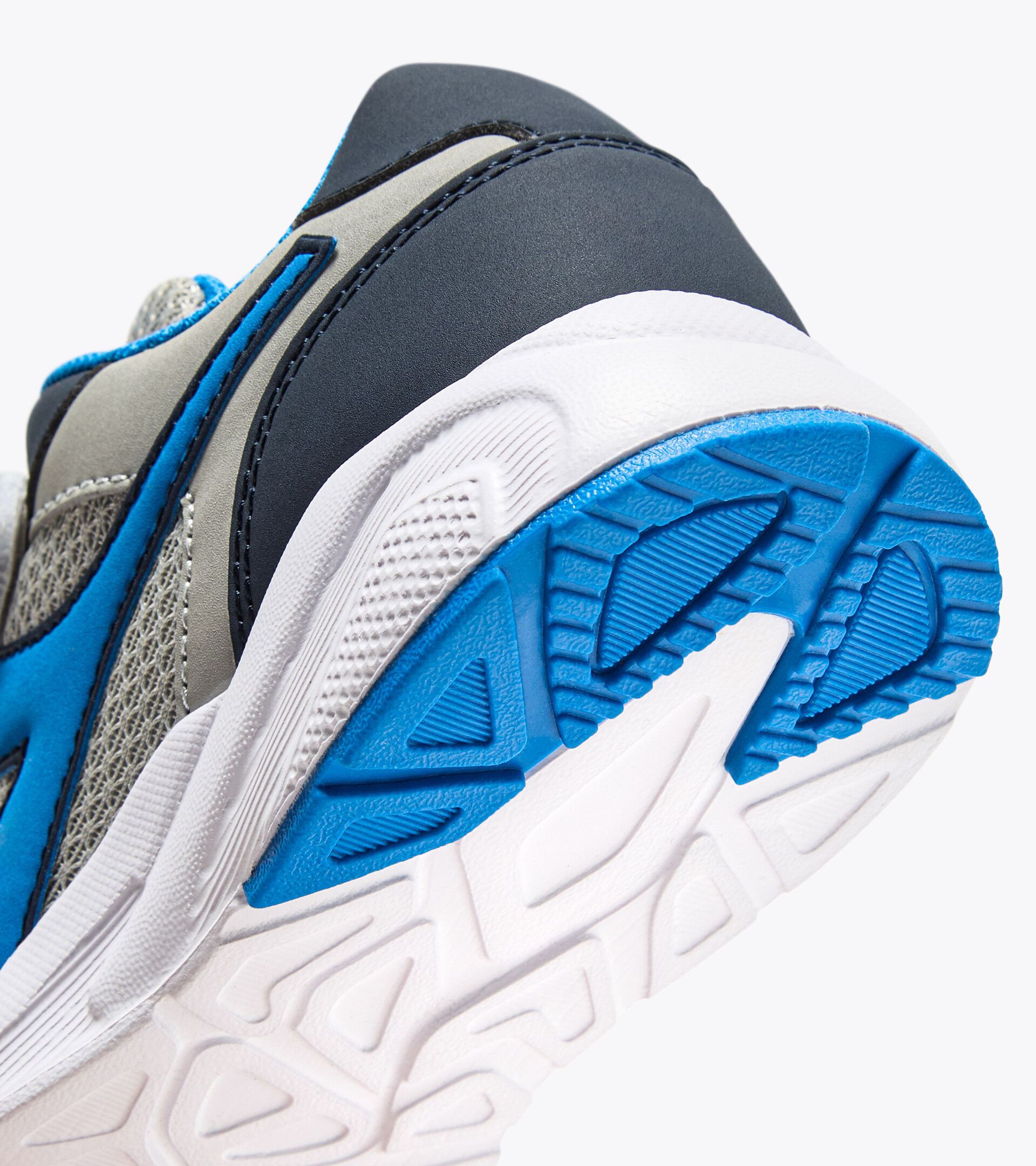 Junior running shoe - All-Gender FALCON 5 JR V SILVER DD/PALACE BLUE - Diadora