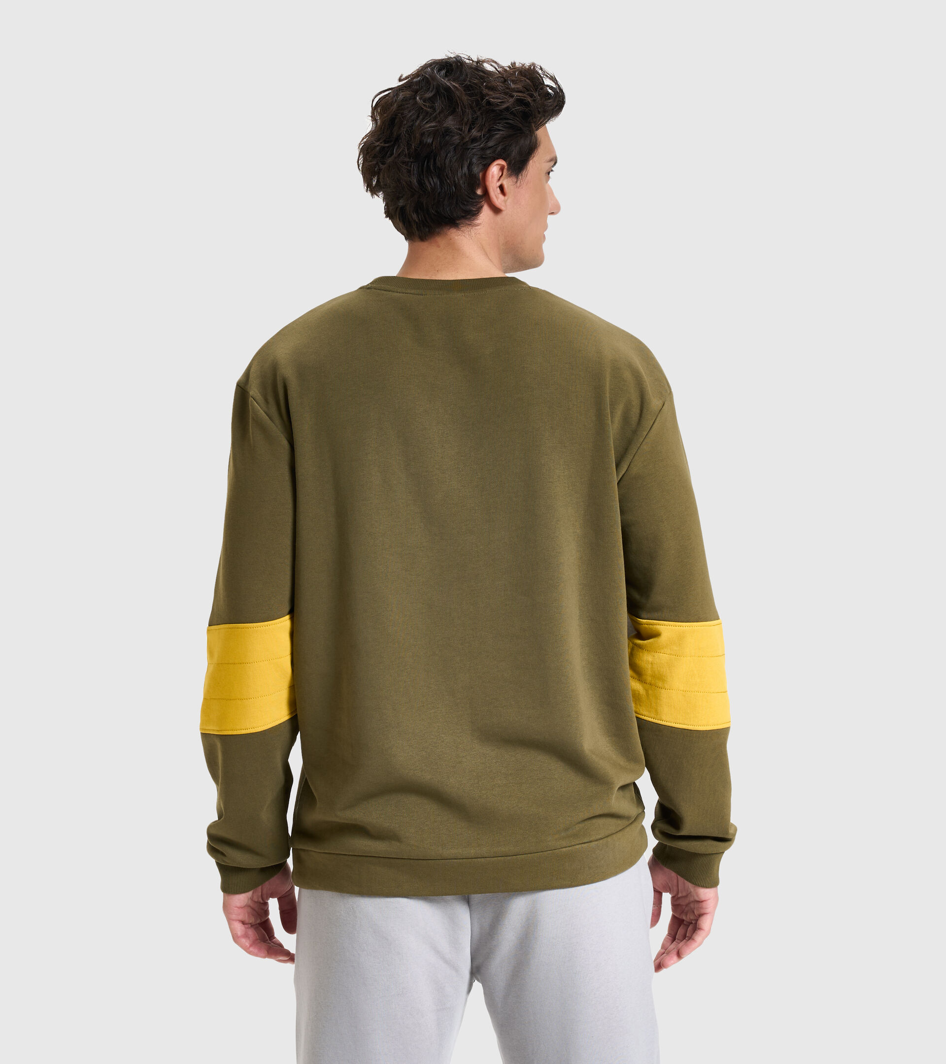 Crew-neck sweatshirt - Men SWEATSHIRT CREW SHIELD OLIVE GREEN - Diadora