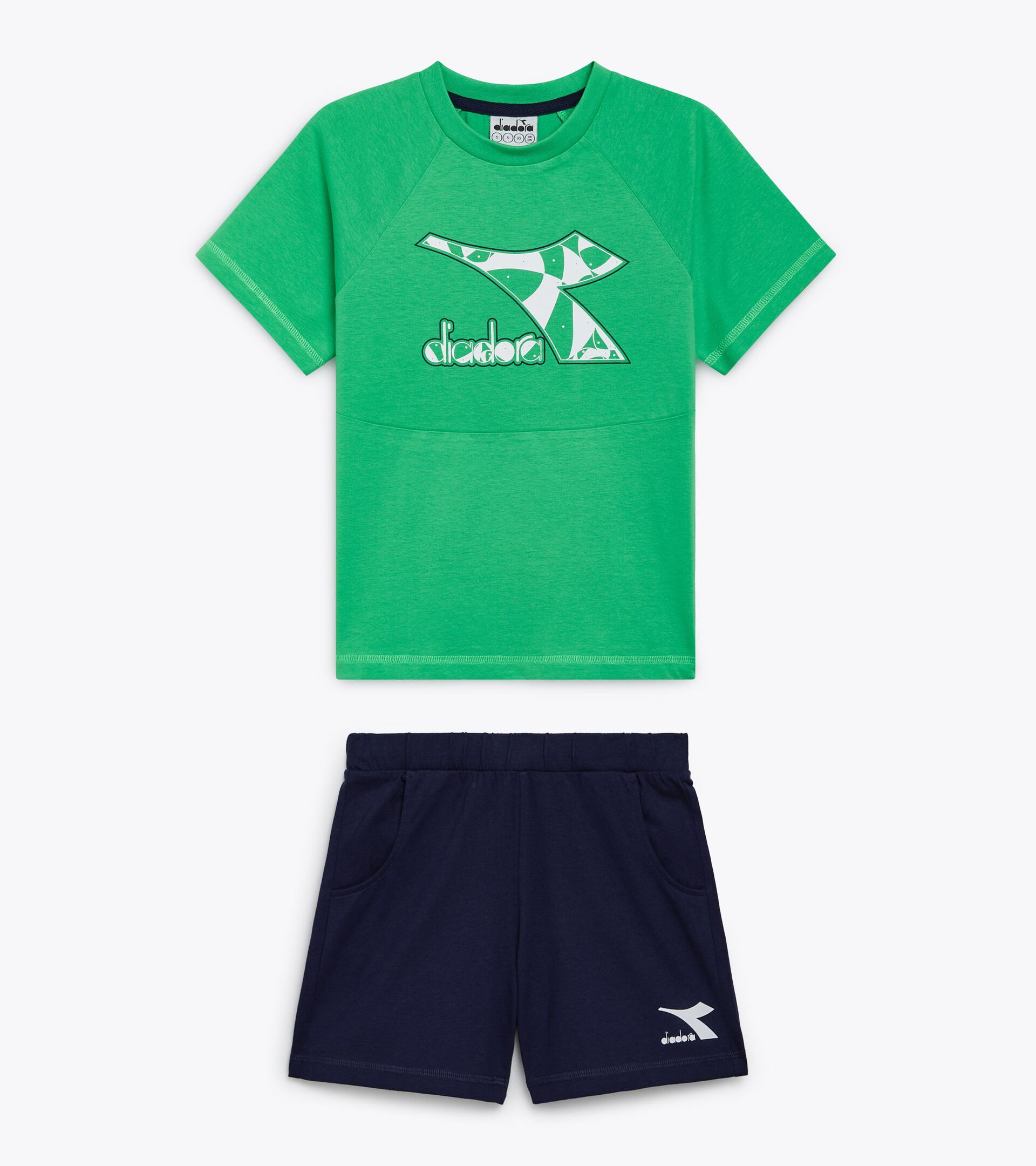 Conjunto deportivo - Camiseta y pantalones cortos - Niños y adolescentes
 JB. SET SS RIDDLE VERDE VENENO - Diadora