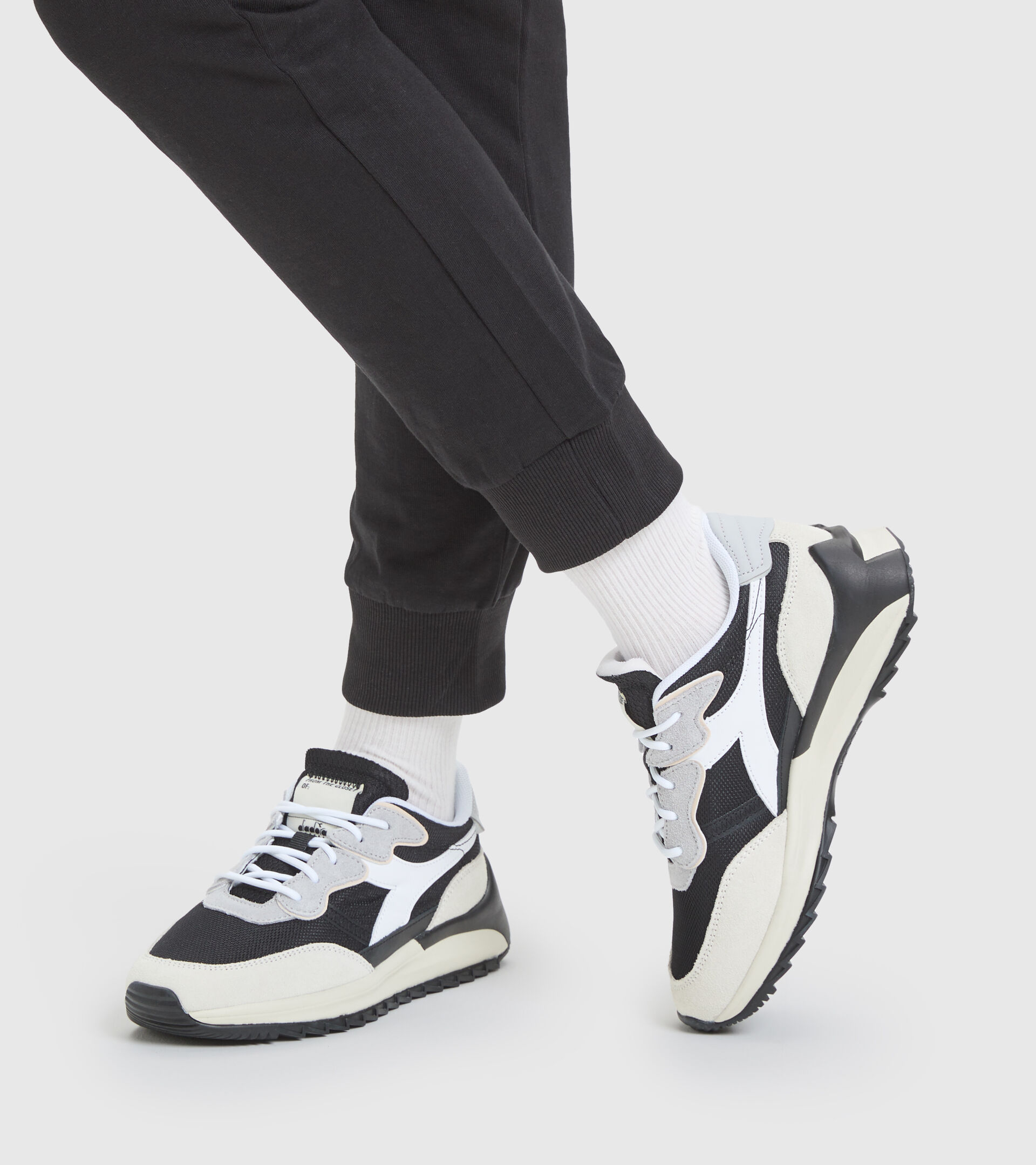 Sports shoes - Women JOLLY PURE WN WHITE/BLACK - Diadora