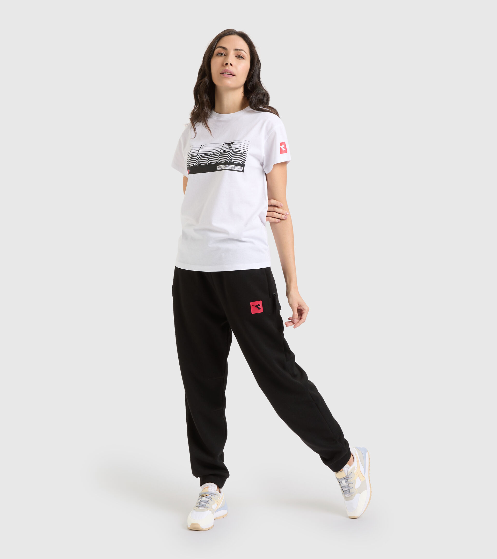 Sports T-shirt - Women L. T-SHIRT SS URBANITY OPTICAL WHITE/BLACK - Diadora
