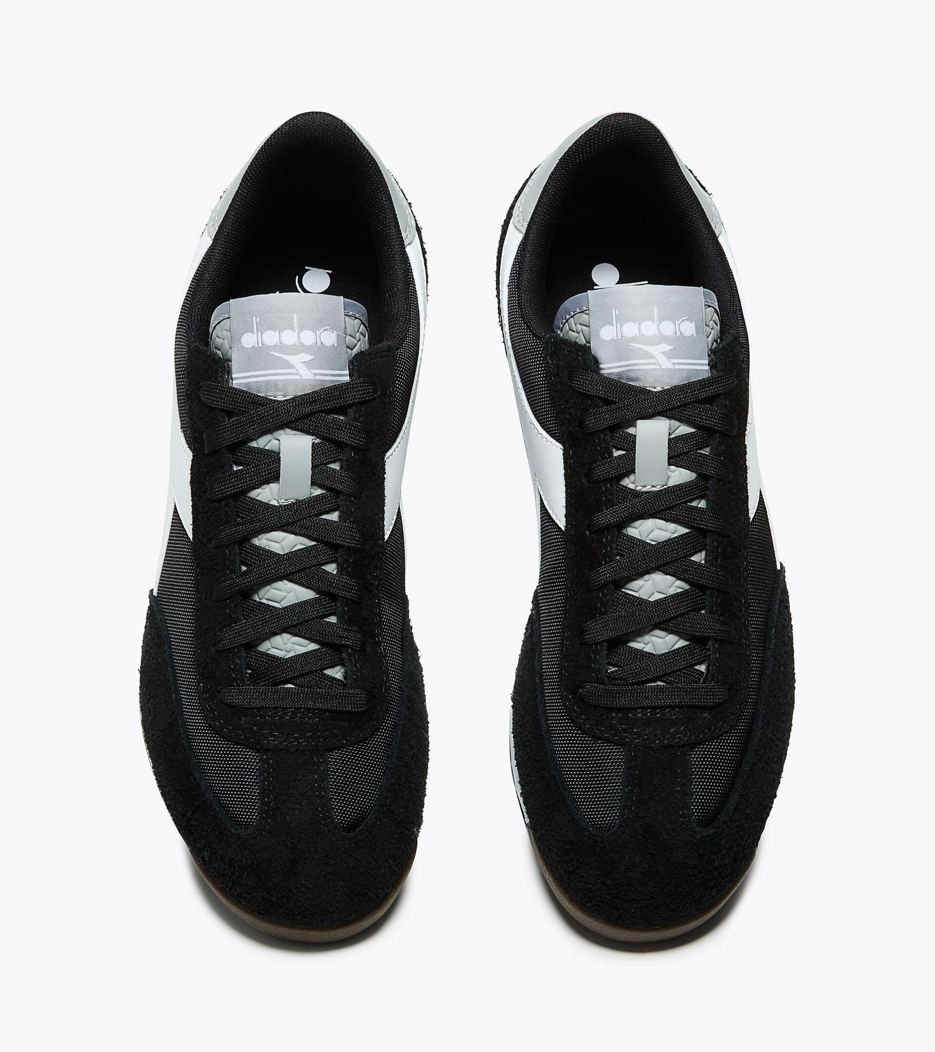 Sneakers - For every gender CROSS RAINY BLACK - Diadora