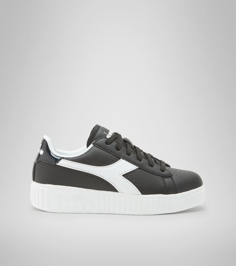 Sports shoes - Youth 8-16 years GAME STEP GS BLACK/METALIZED BLACK - Diadora