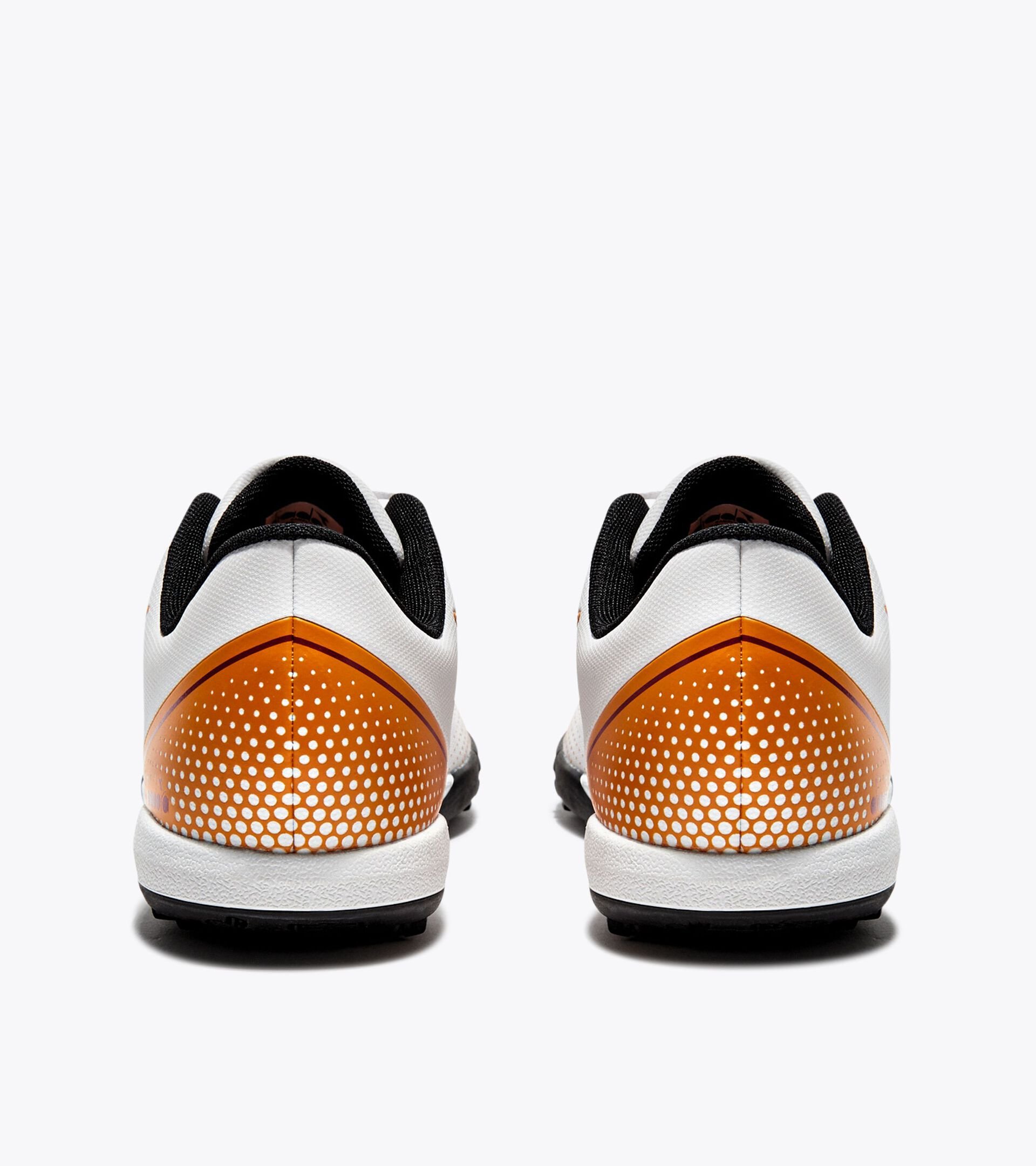 Chaussures de football pour terrains synthétiques - Homme PICHICHI 7 TFR WHITE/CHILI PEPPER/RUSSET ORANGE - Diadora