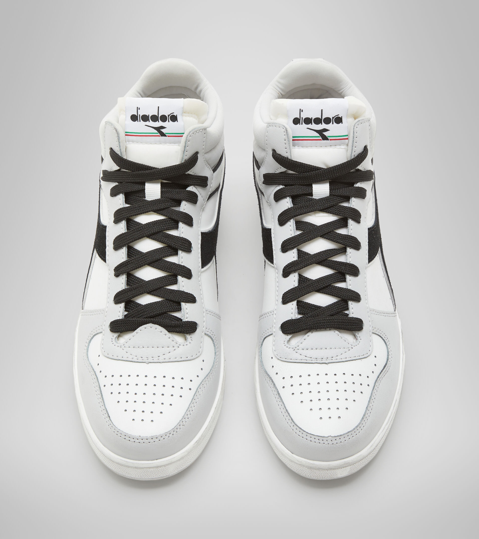 Chaussures de sport - Unisexe MAGIC BASKET DEMI CUT ICONA LEATHER BLANC/GRIS ROCHE - Diadora